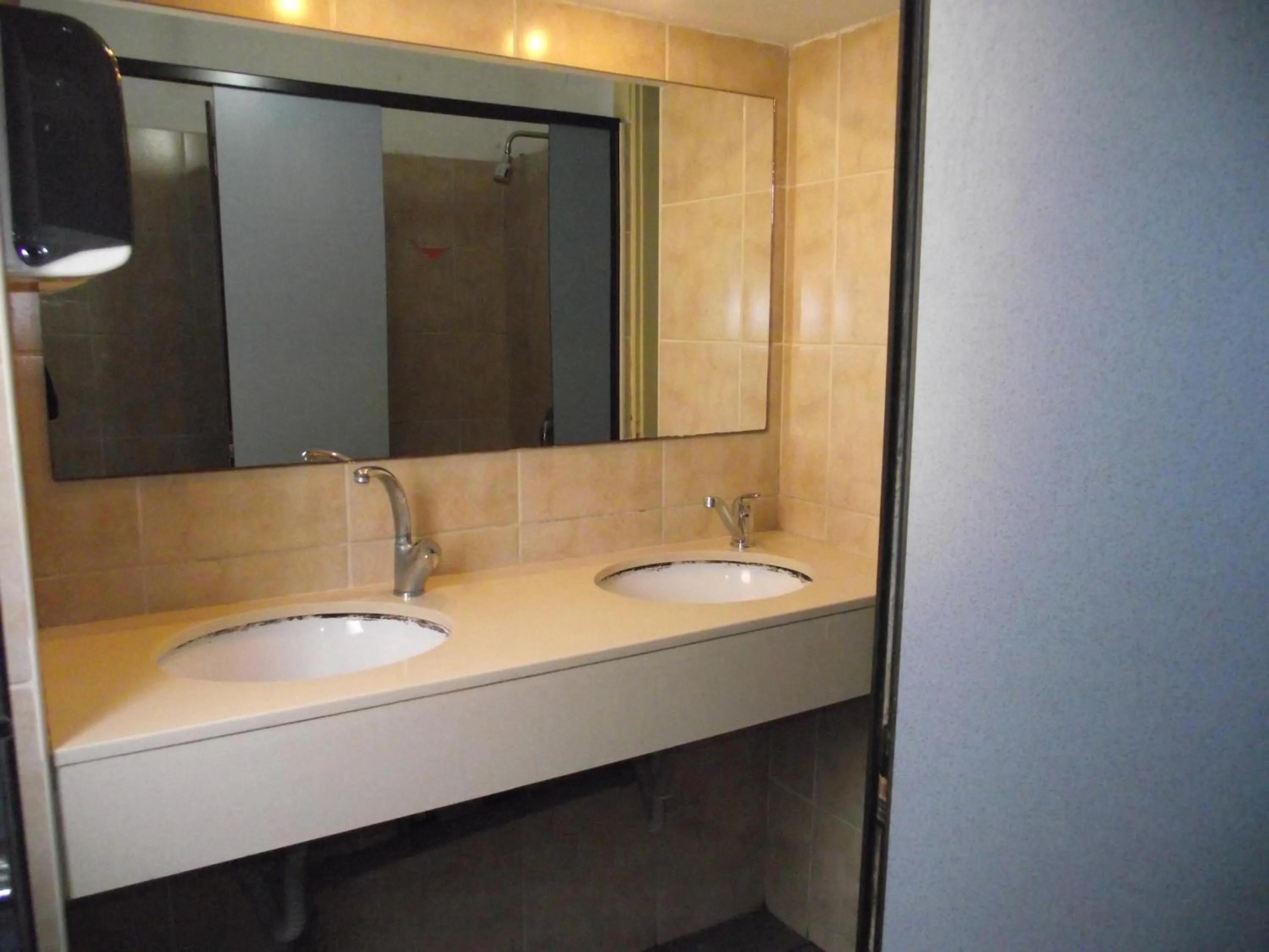 Bathroom in Sky Hostel