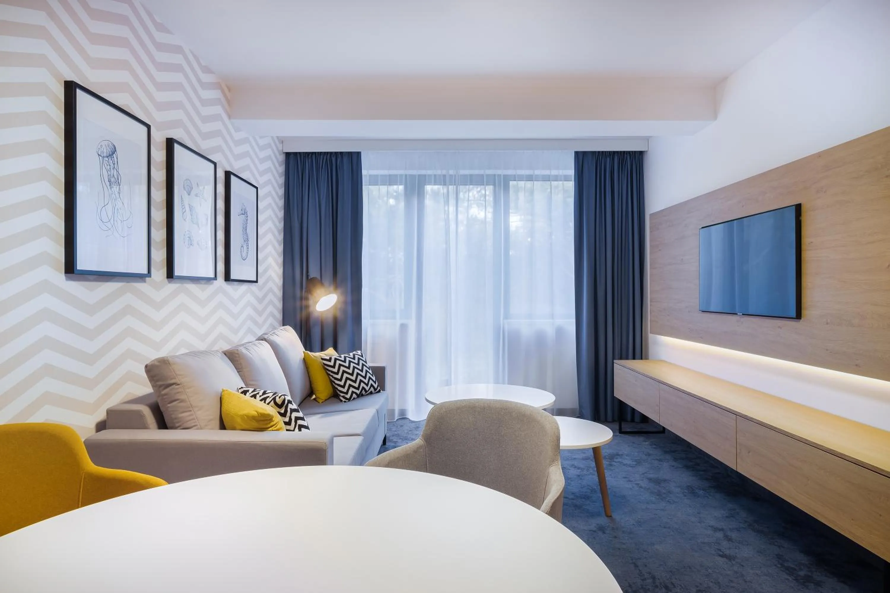 Living room, Bed in Best Western Hotel Jurata