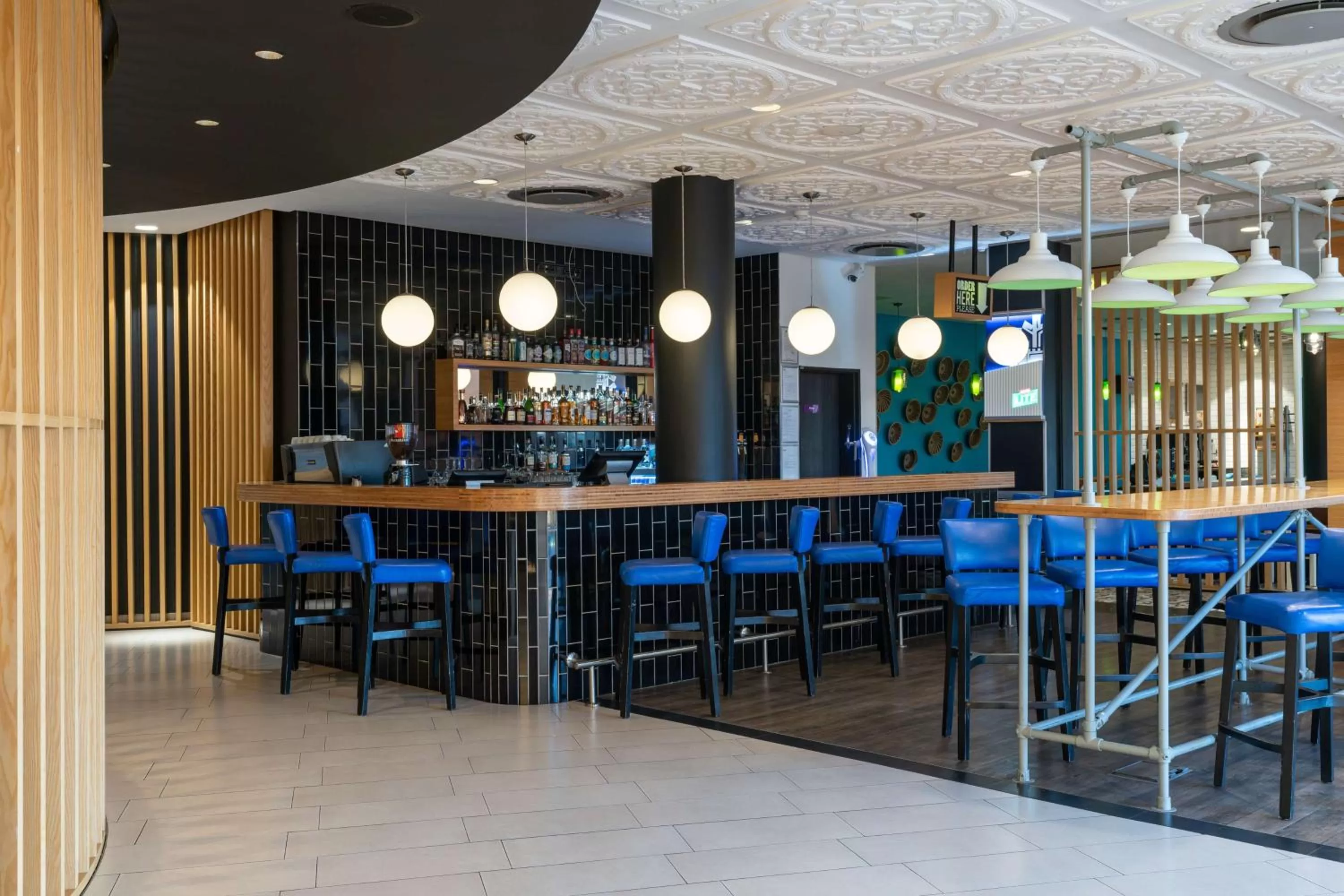 Lounge or bar in Park Inn by Radisson Polokwane