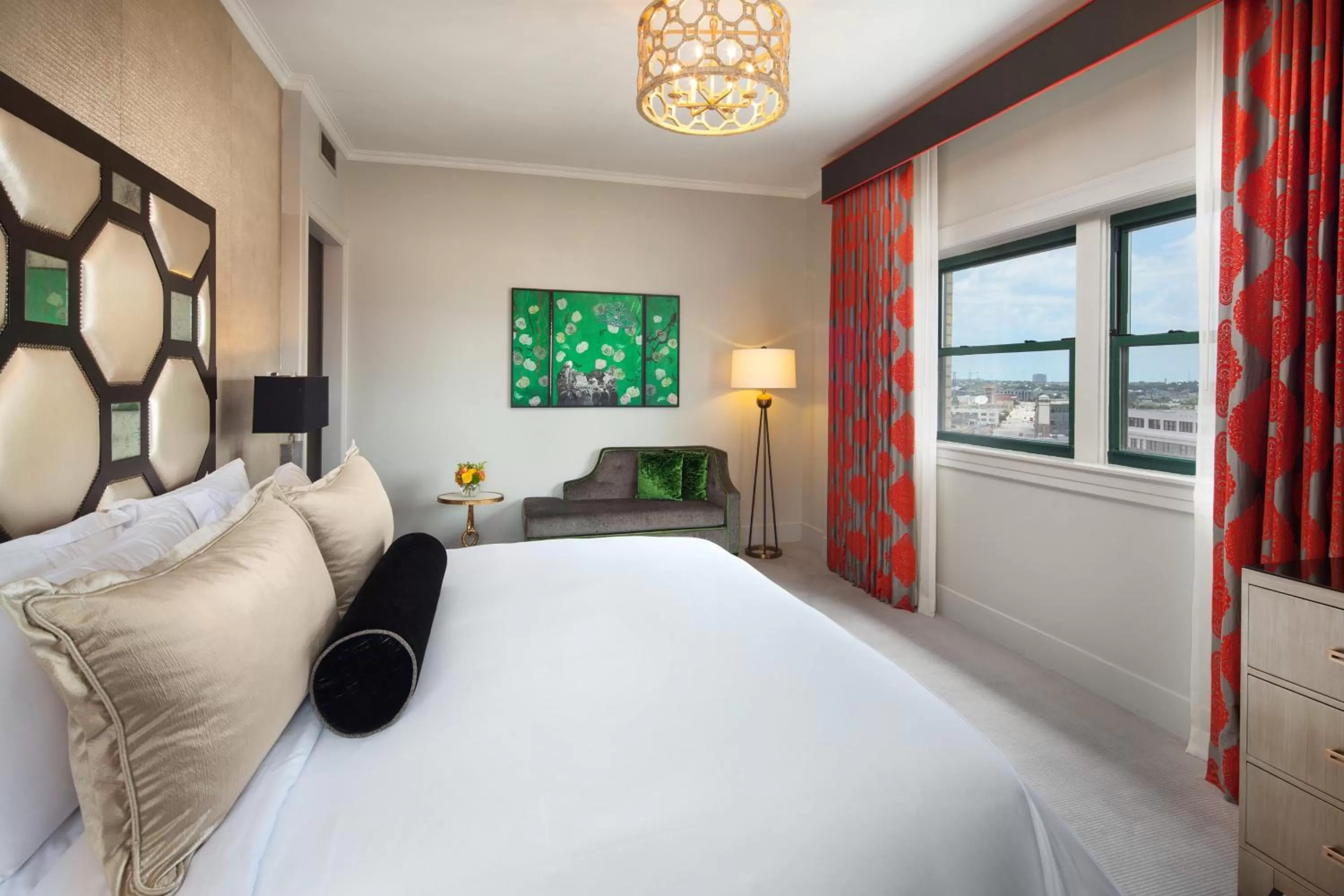 Bedroom, Bed in The St. Anthony, a Luxury Collection Hotel, San Antonio