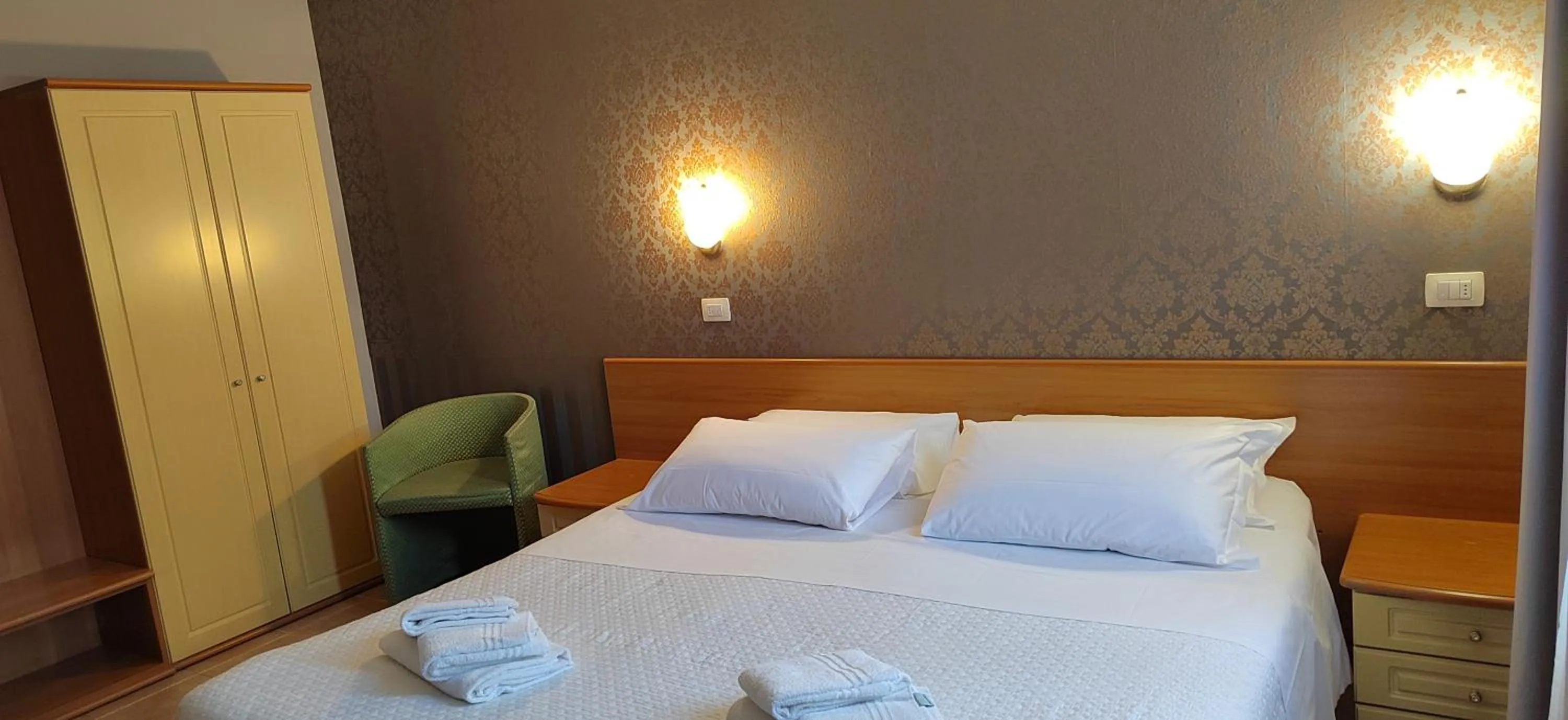 Photo of the whole room, Bed in Hotel Nuovo Rondò