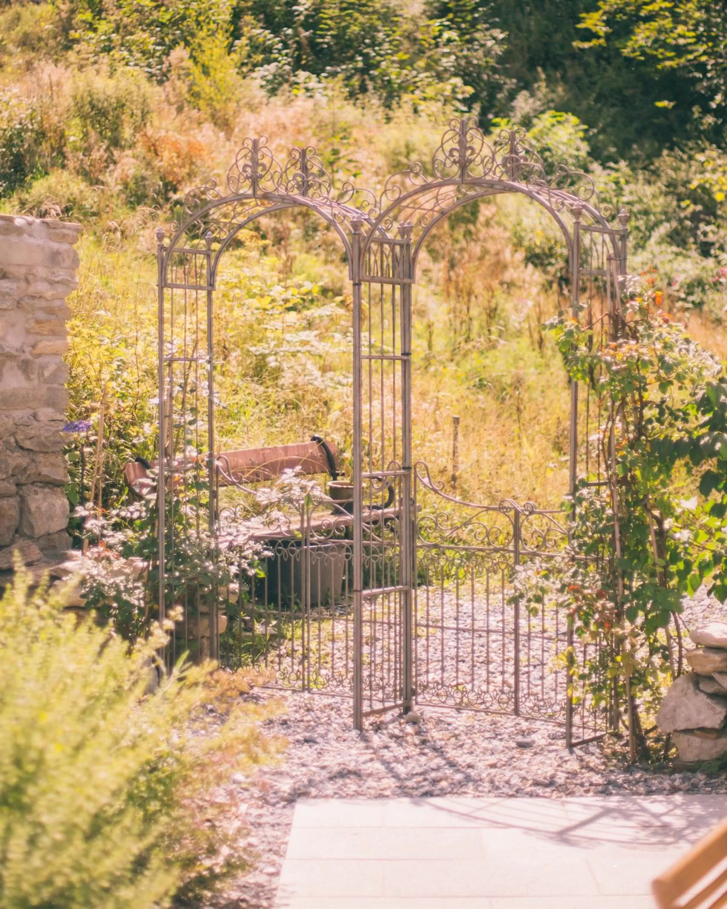 Garden in Nefer, Haus