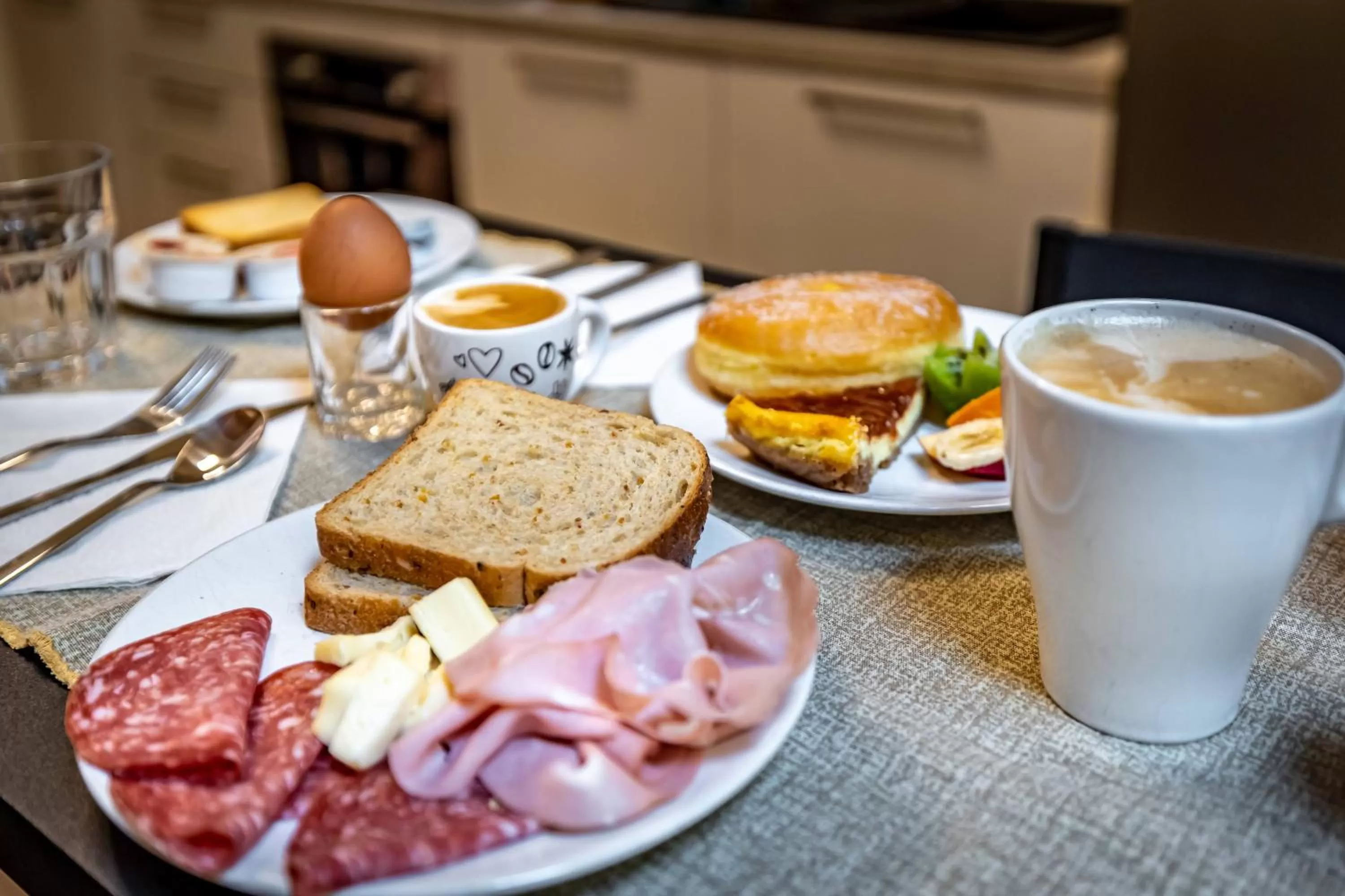 Food and drinks in B&B Lorenzo de' Medici