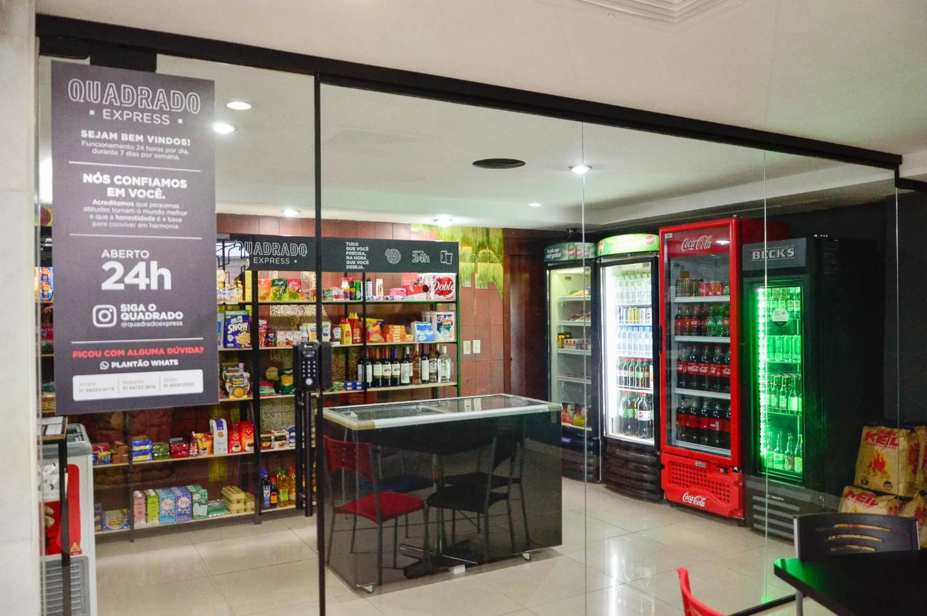 On-site shops in Embaixador Hotel & Centro de Eventos by Fast10