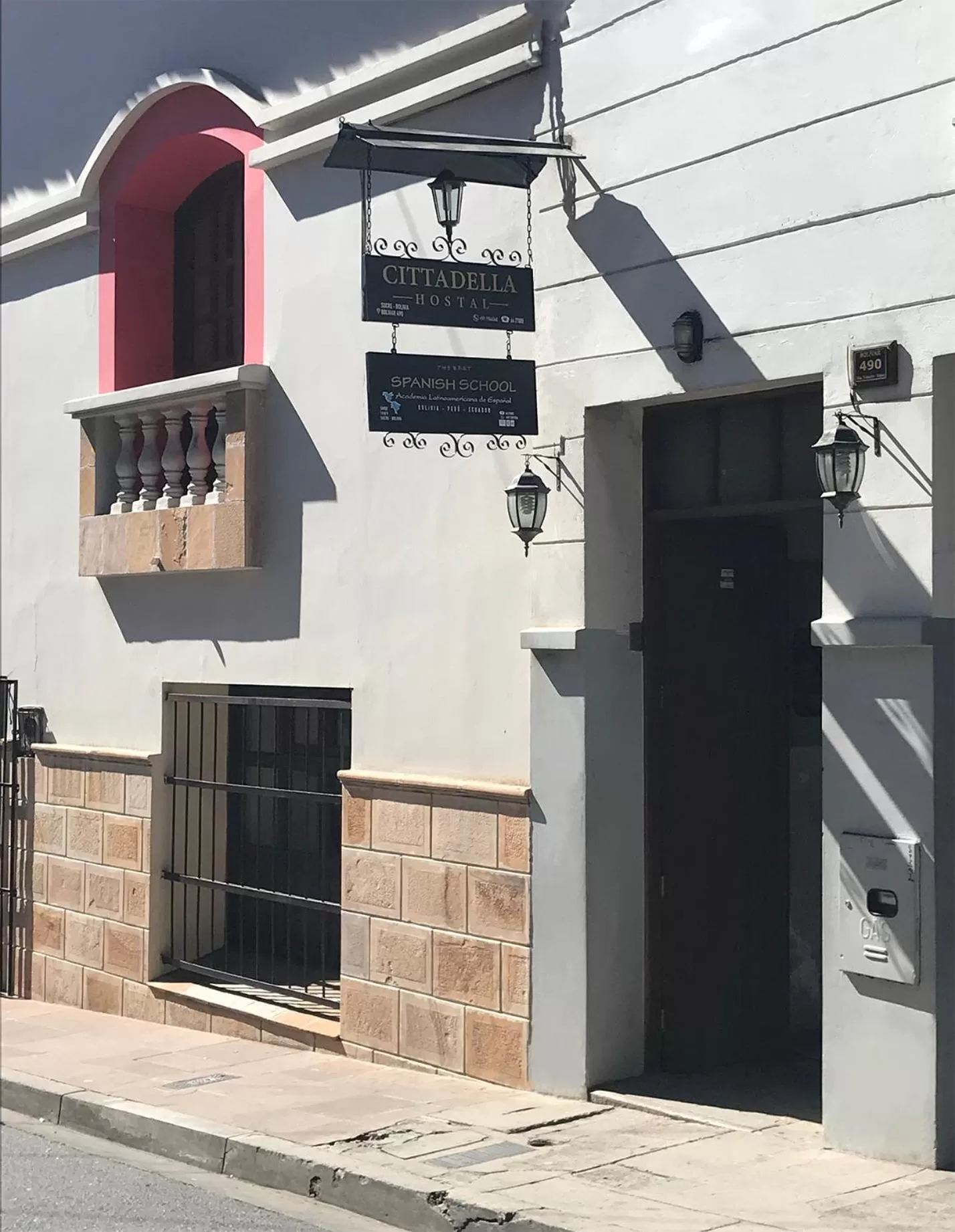 Property building in Cittadella Hostal