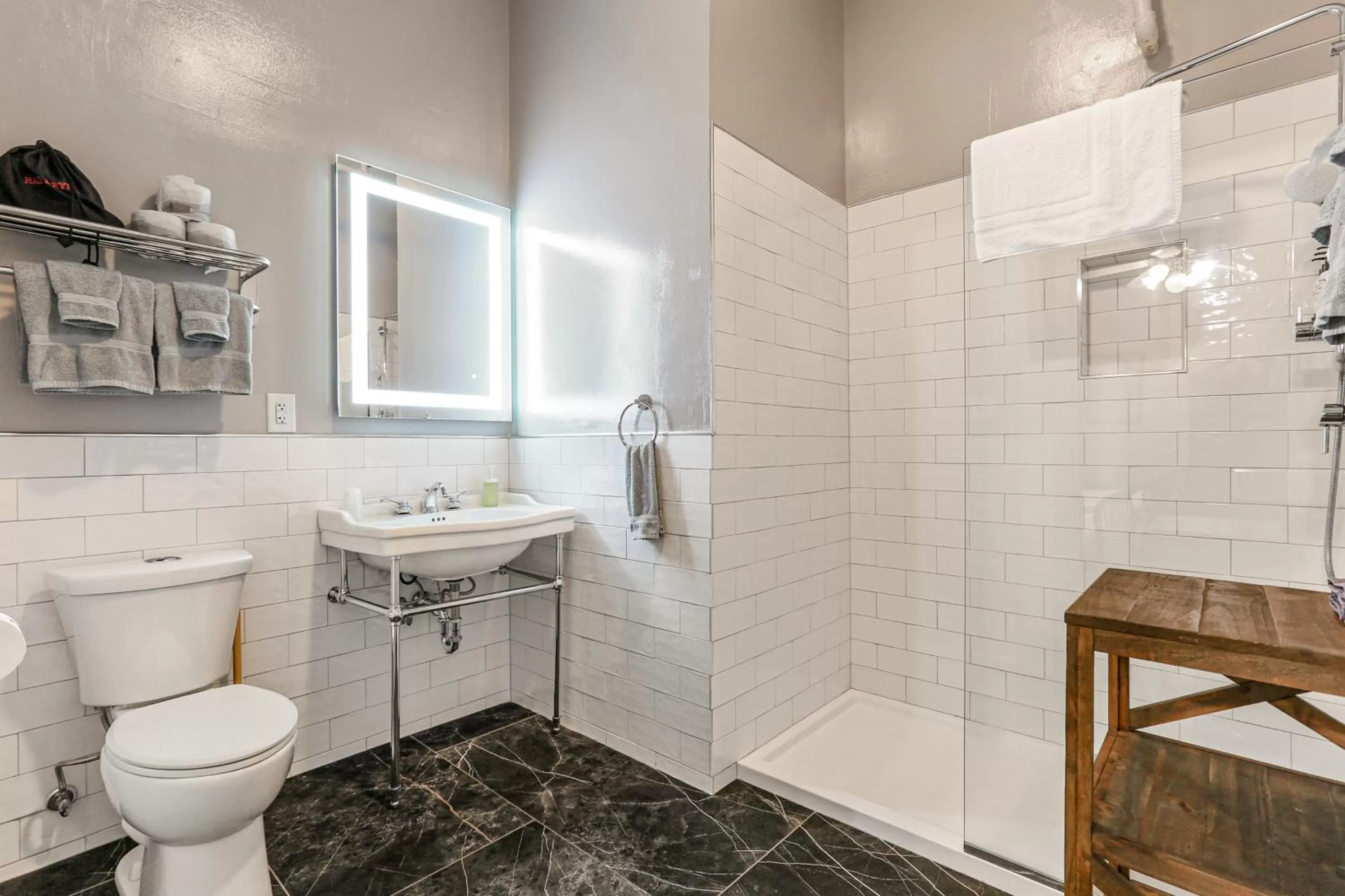 Shower in Rathbone Mansions New Orleans