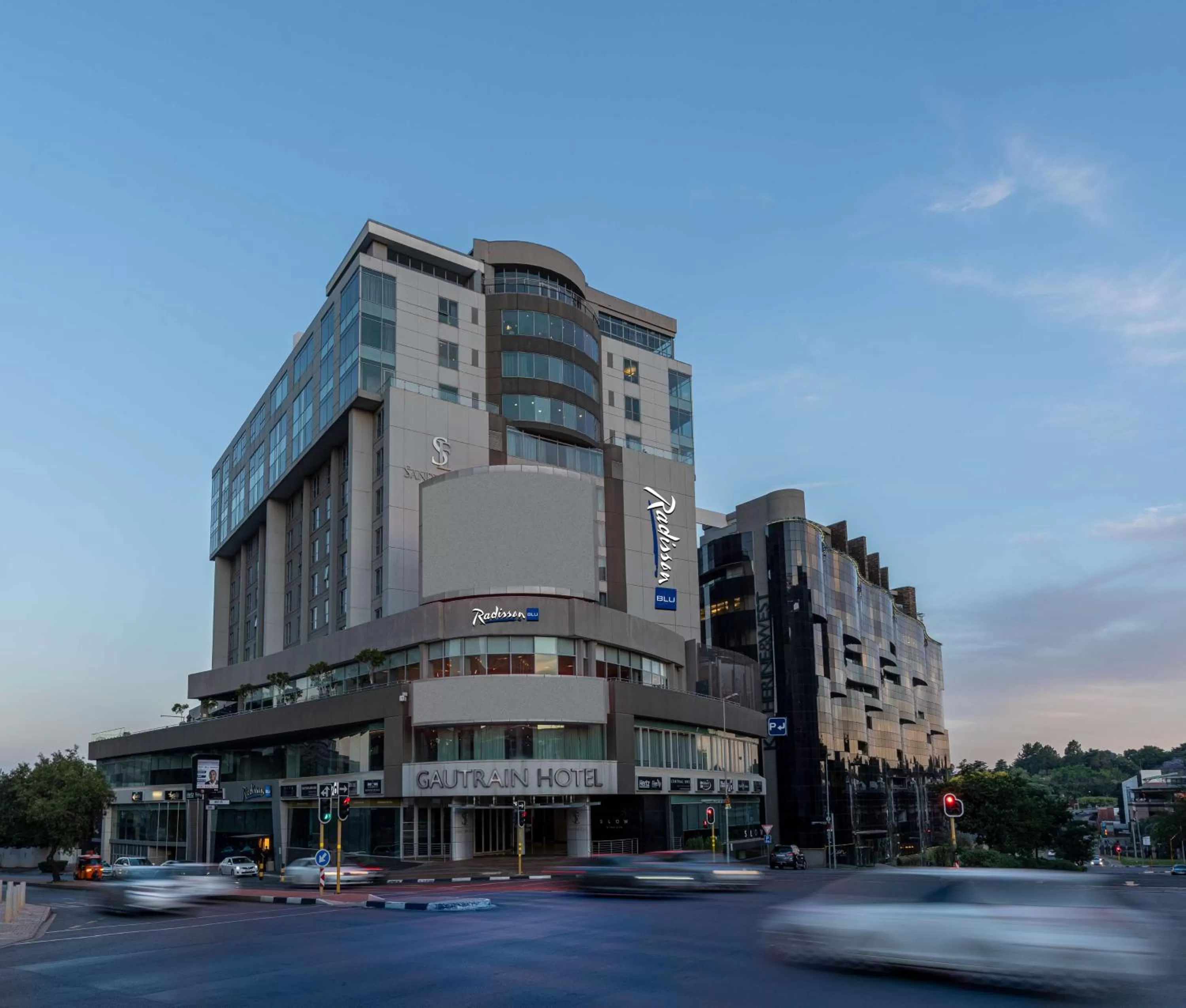 Radisson Blu Gautrain Hotel, Sandton Johannesburg