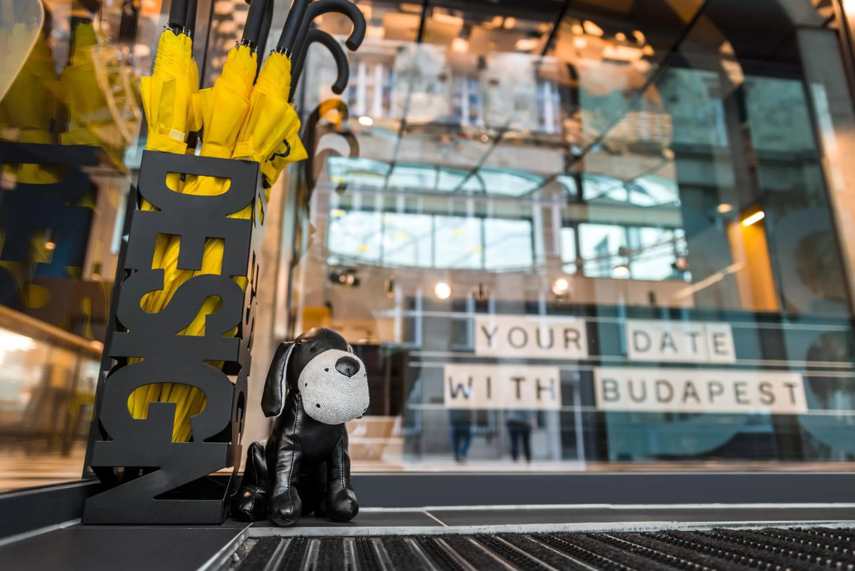 Decorative detail in D8 Hotel