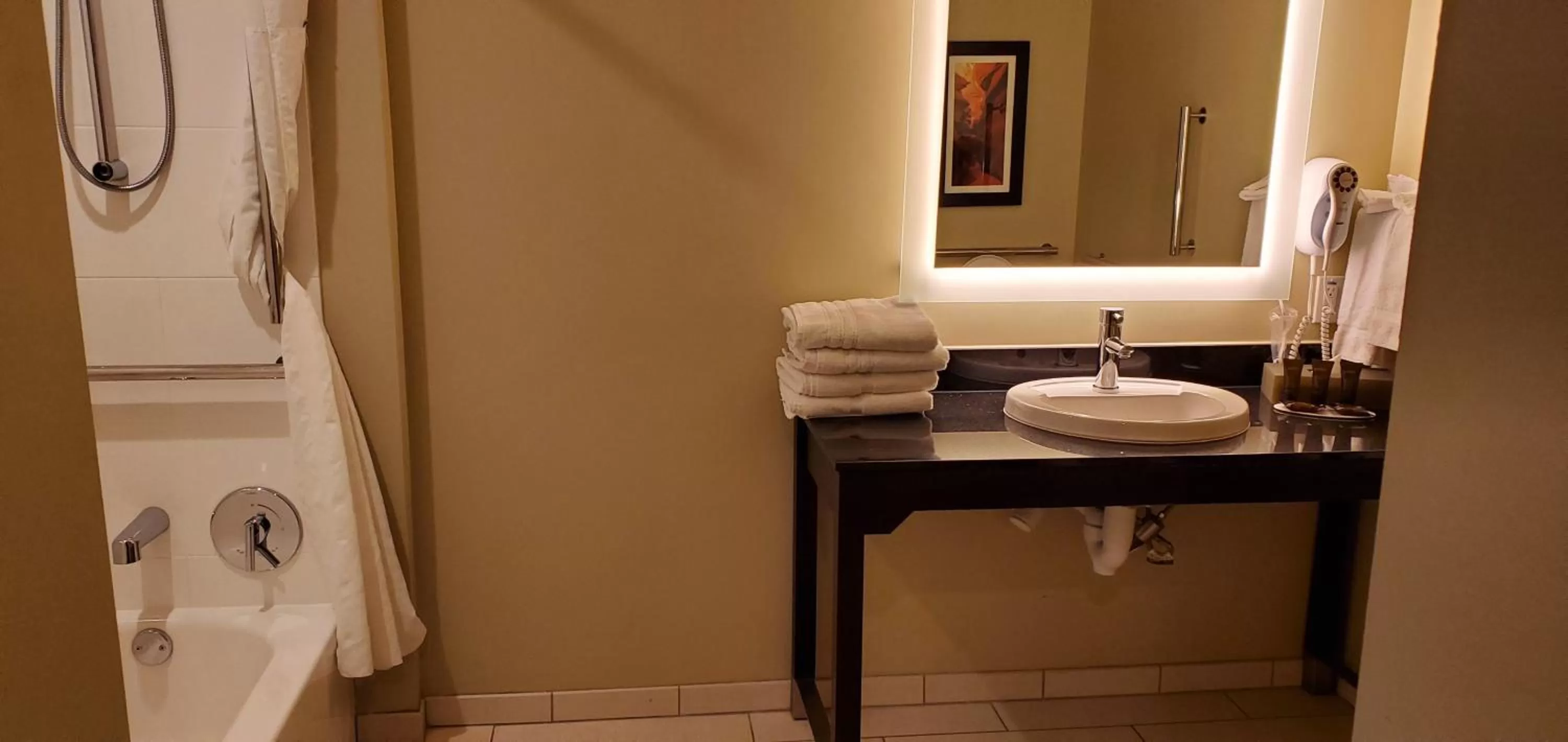 Bathroom in Wingate by Wyndham Page Lake Powell