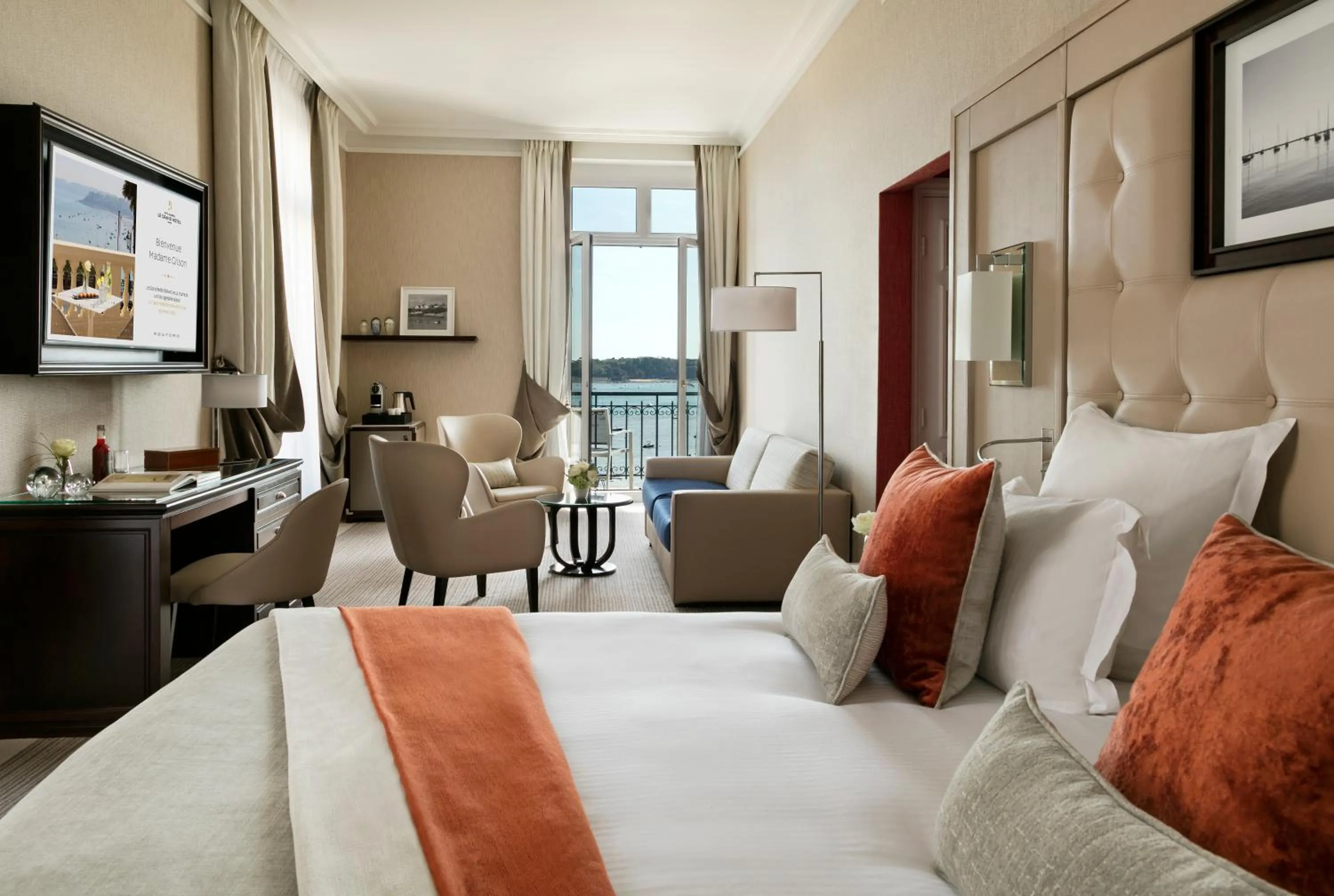 Junior Suite with Sea View in Hotel Barriere Le Grand Hotel Dinard