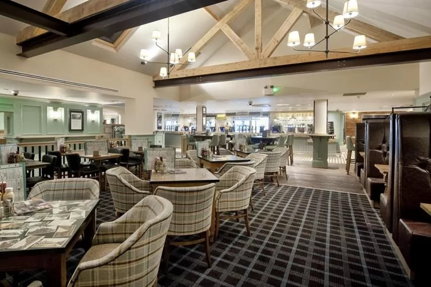 Restaurant/Places to Eat in The Queen Hotel Wetherspoon