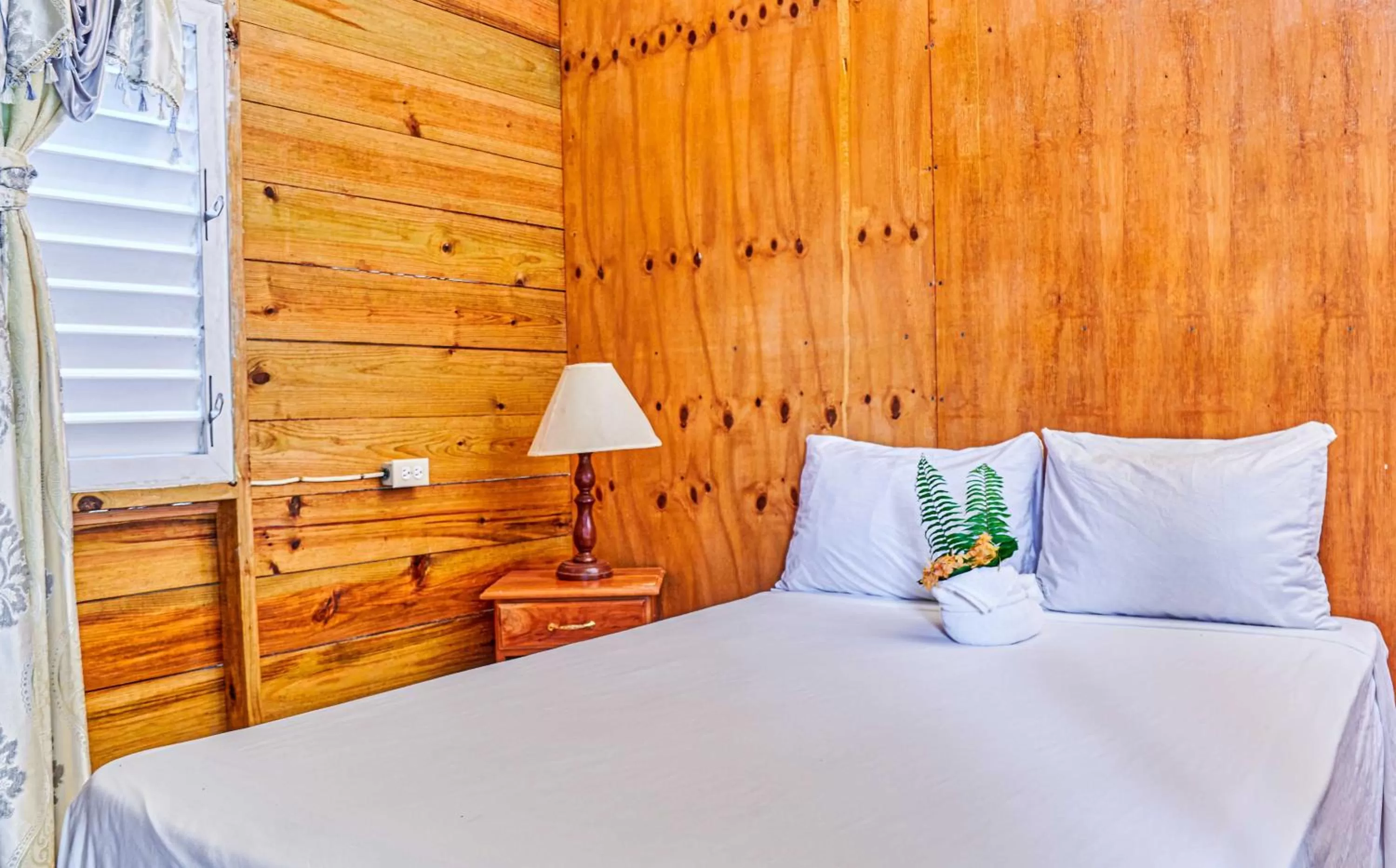 Bed in Yellow Bird Sea