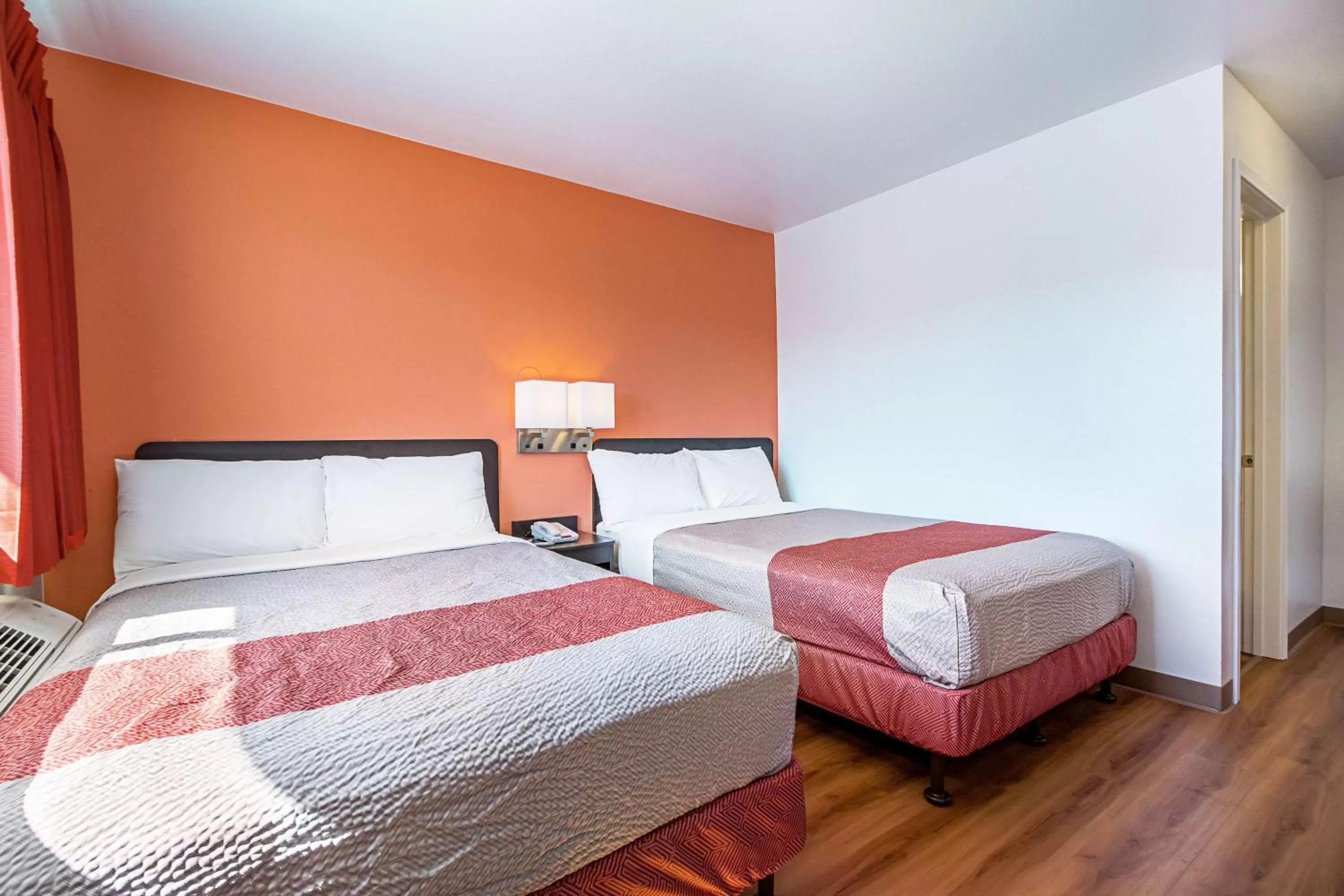 TV and multimedia, Bed in Motel 6-Corpus Christi, TX - Northwest