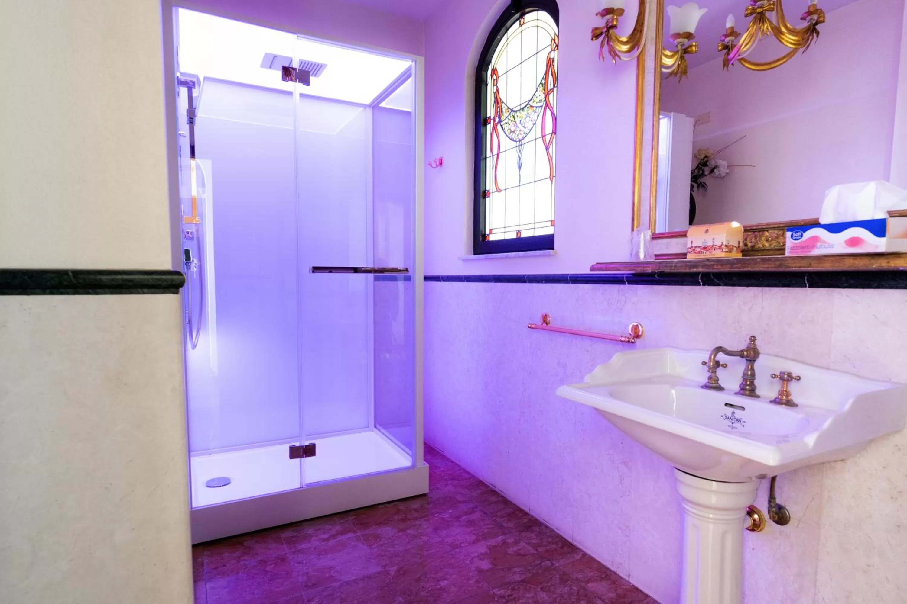 Shower in Hotel Palazzo Alexander