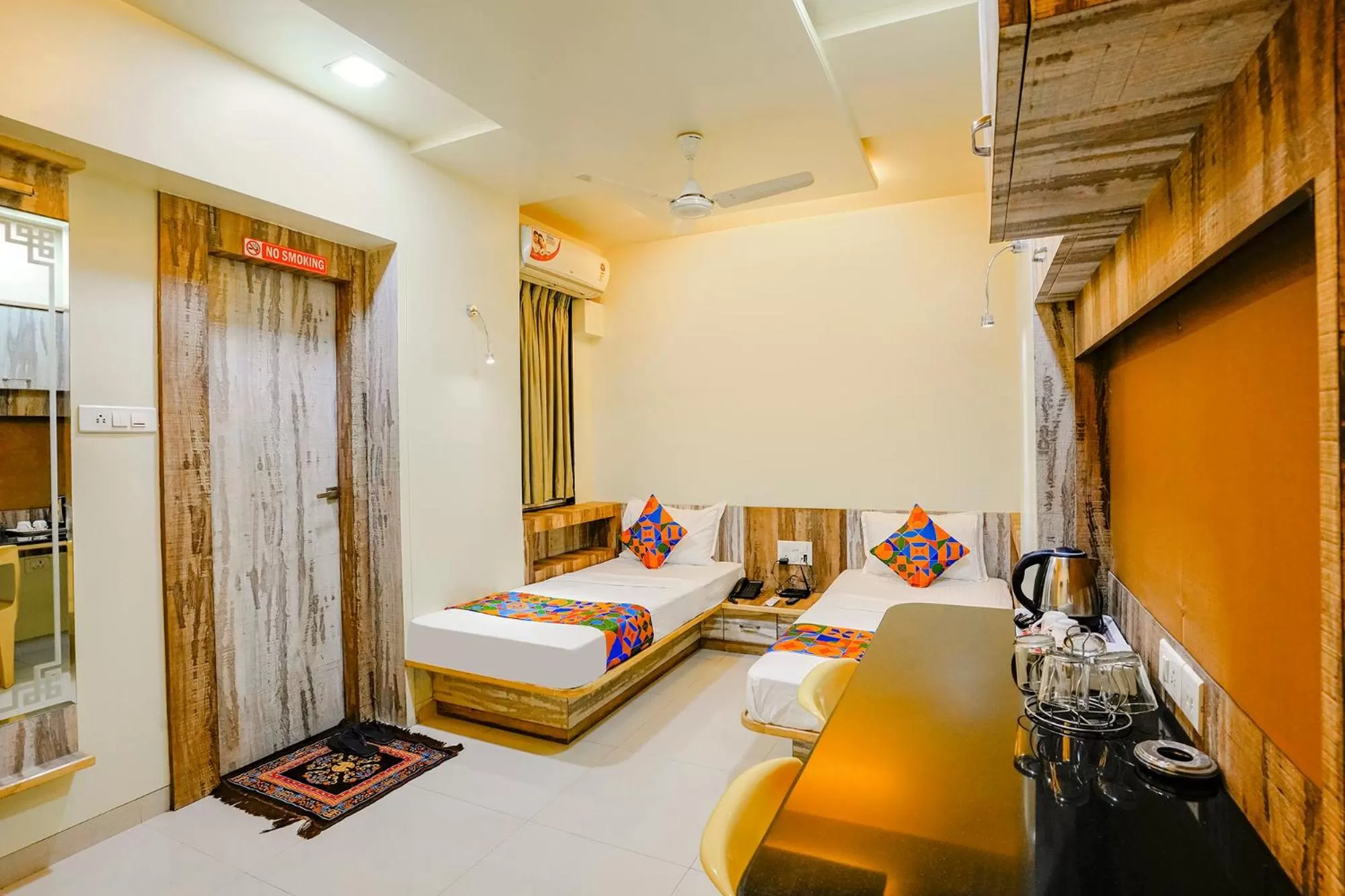 Bed in FabHotel Happy Homely Stay - Airport road