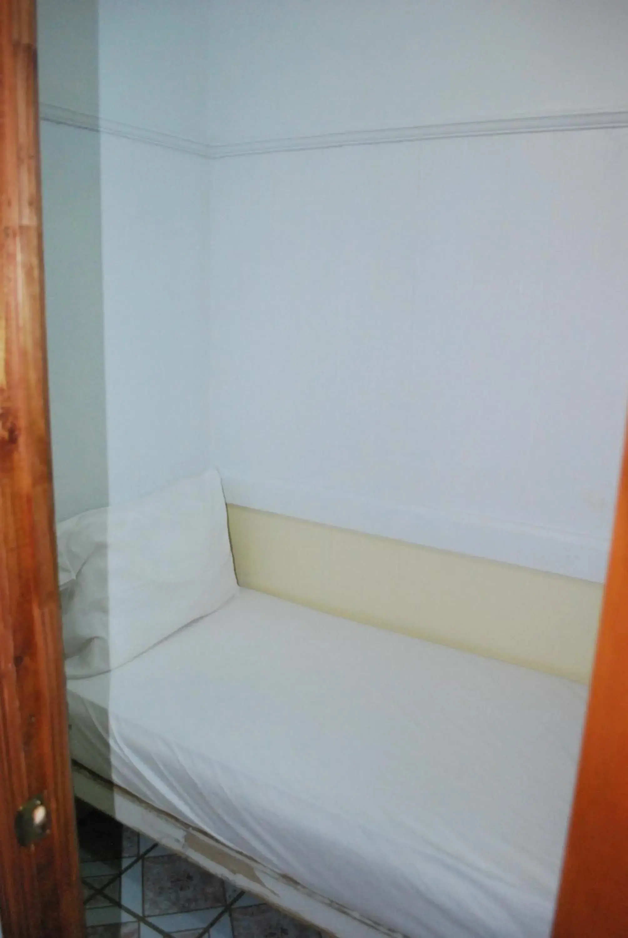 Standard Single Room with Shared Bathroom in Bowery Grand Hotel Standard Single Room with Shared Bathroom in Bowery Grand Hotel