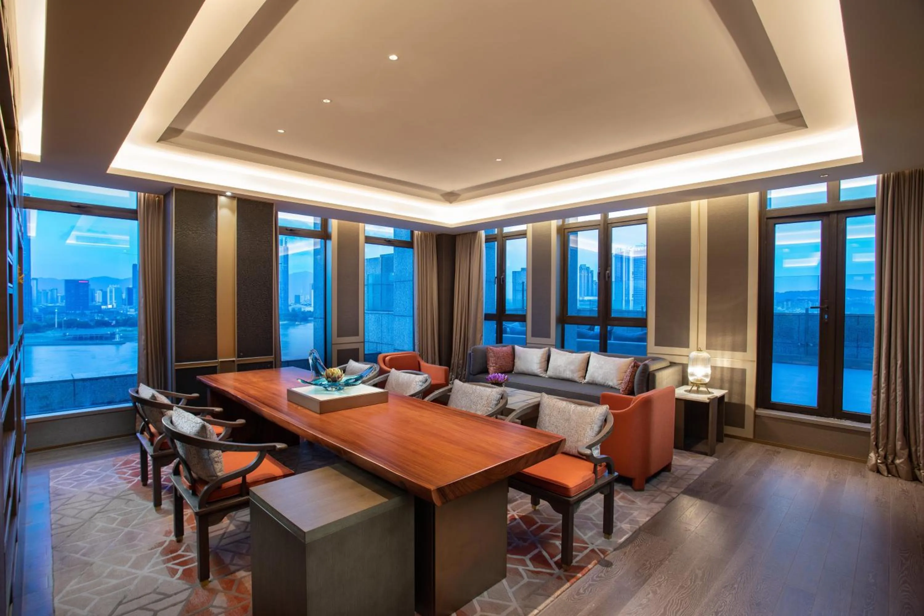 Restaurant/places to eat in Crowne Plaza Fuzhou South by IHG