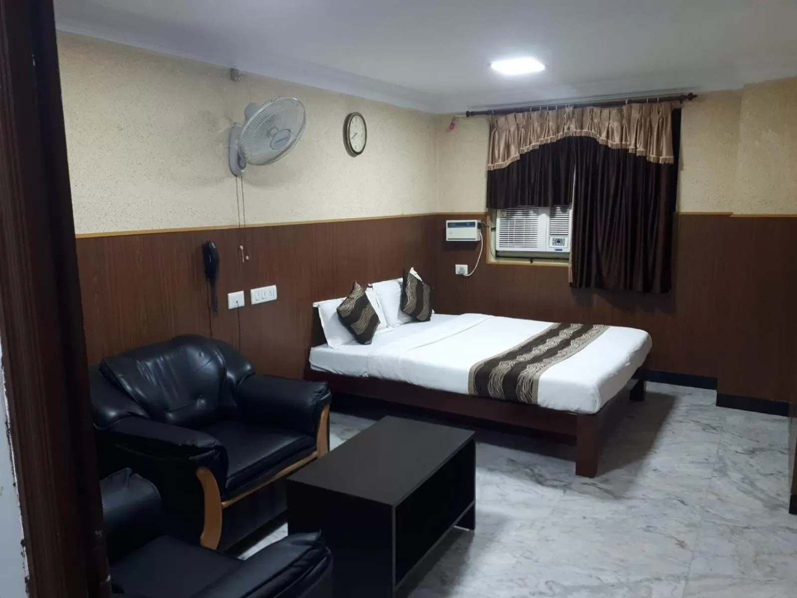 Bed in Rmc travellers inn