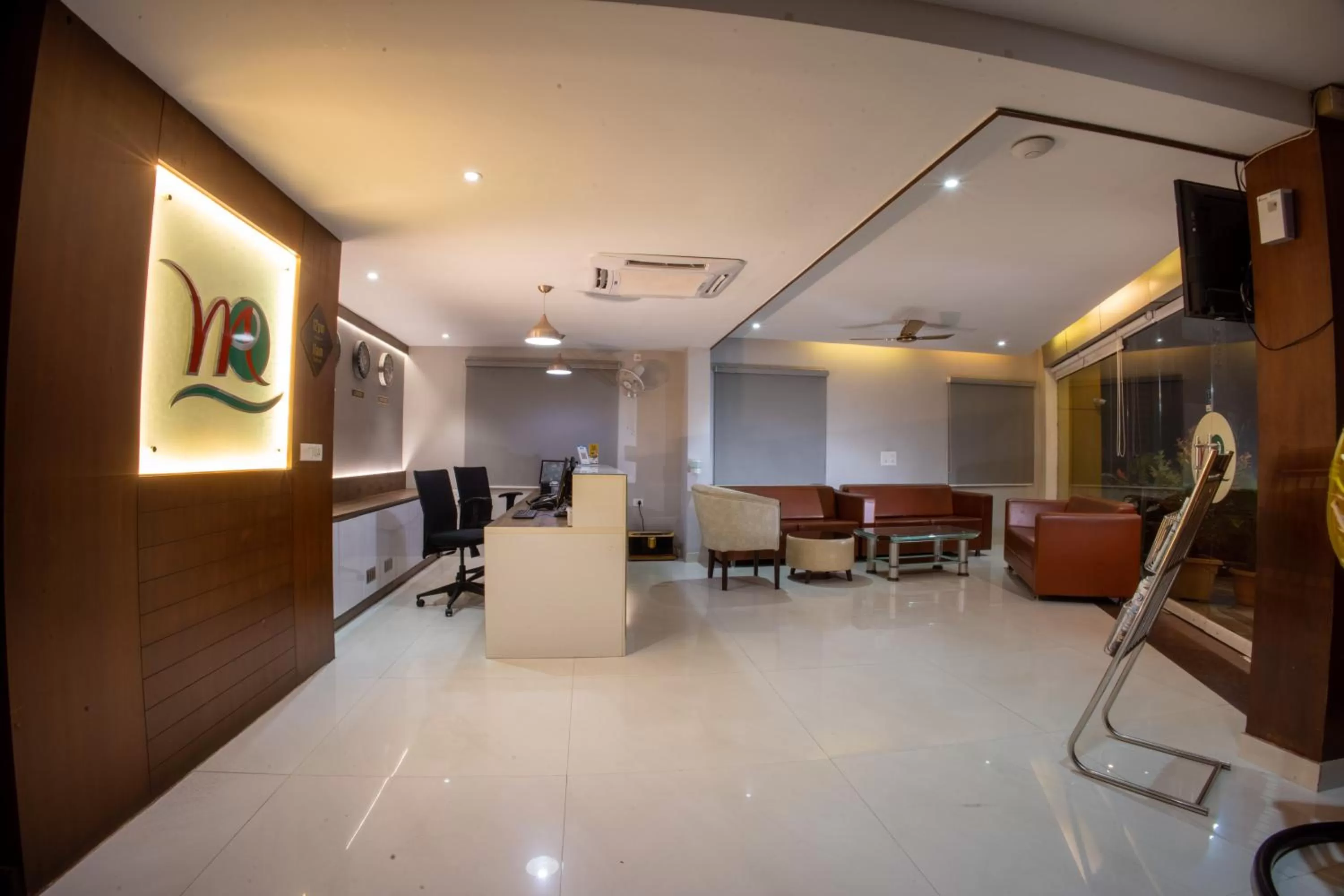 Lobby or reception in Metro Plaza Hotel by RAK Rooms, Mangaluru
