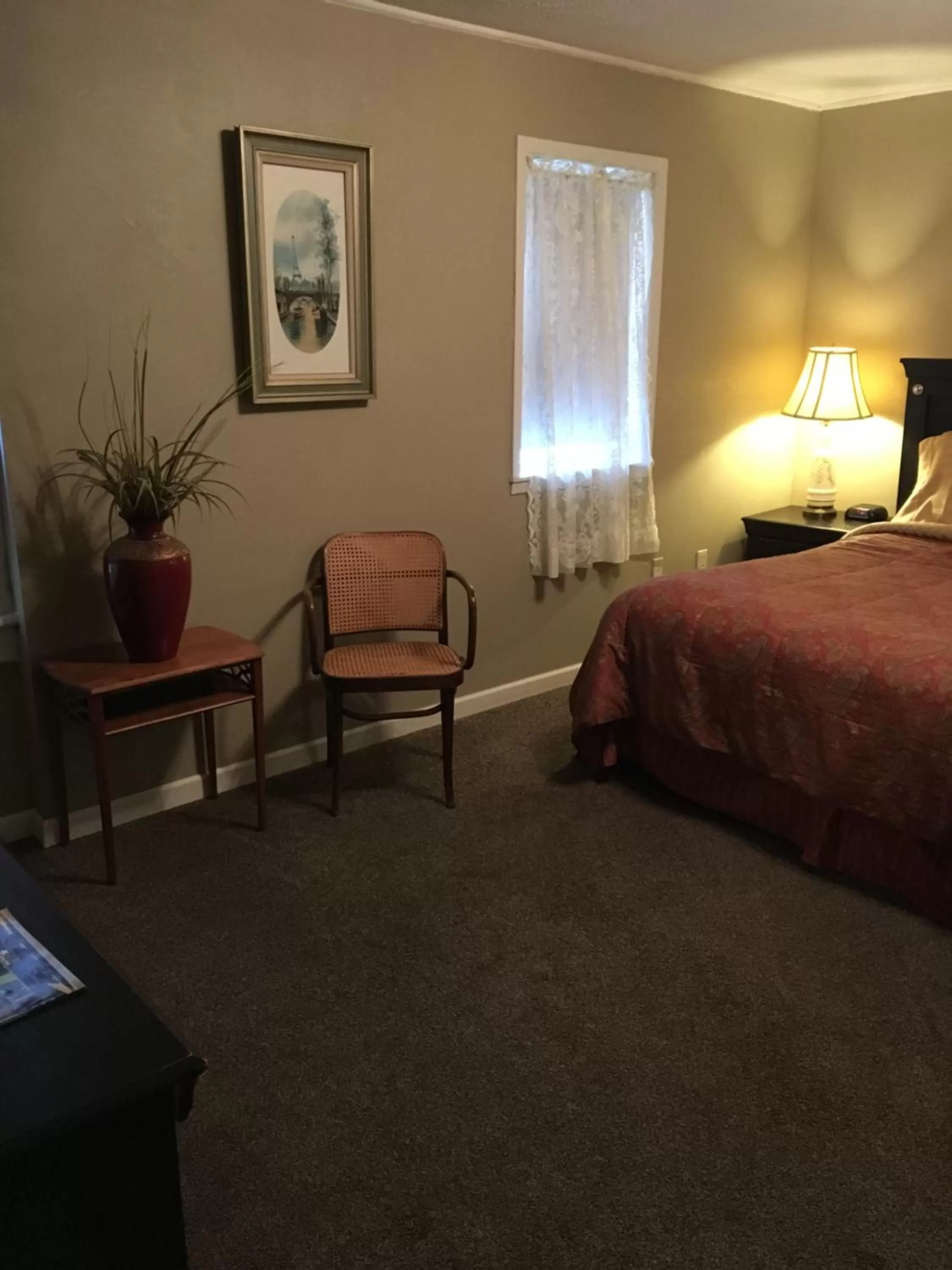 Bed in The Courtland Hotel & Spa