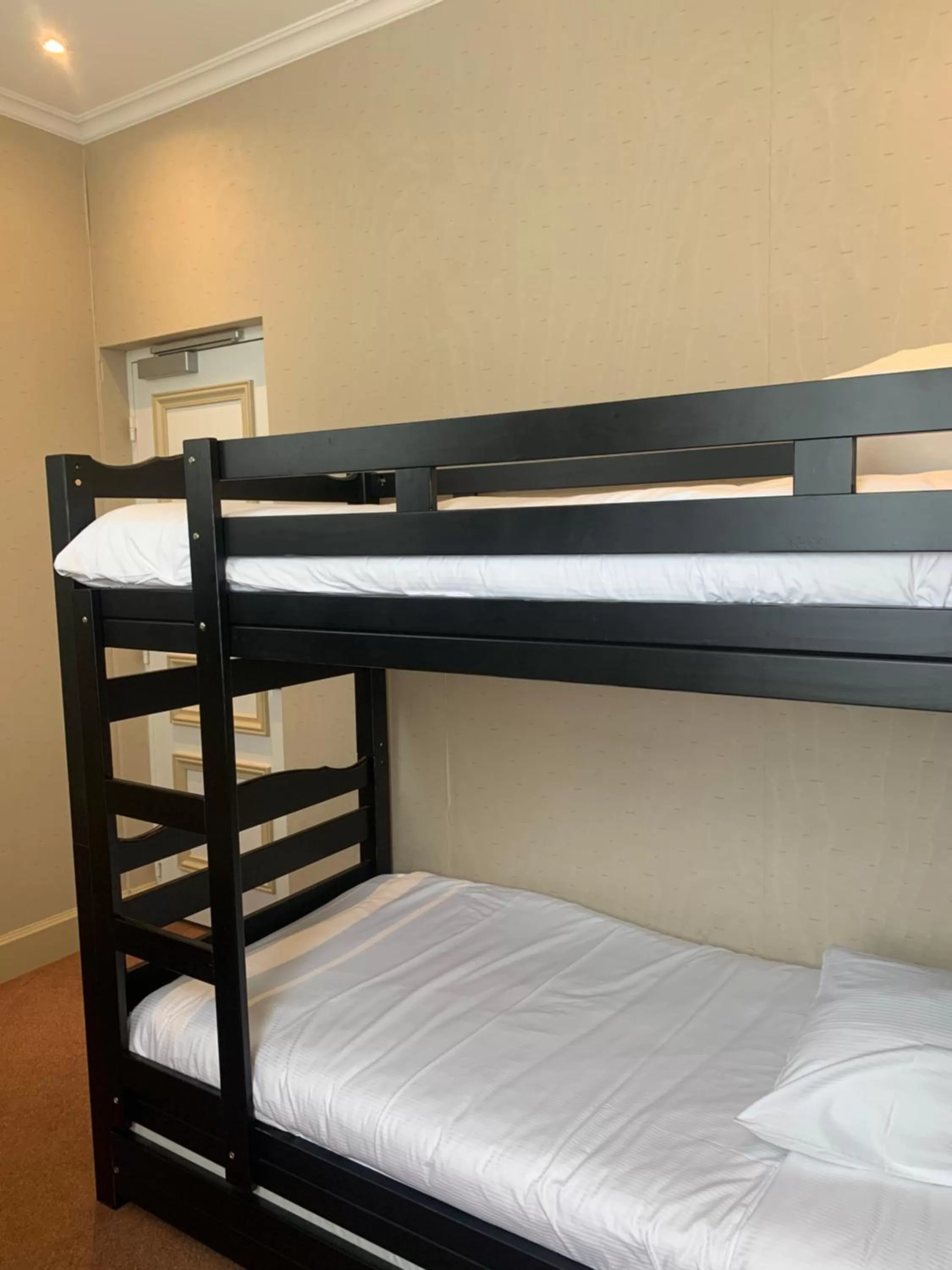 Bed in Villa Augeval Hôtel de charme & Spa