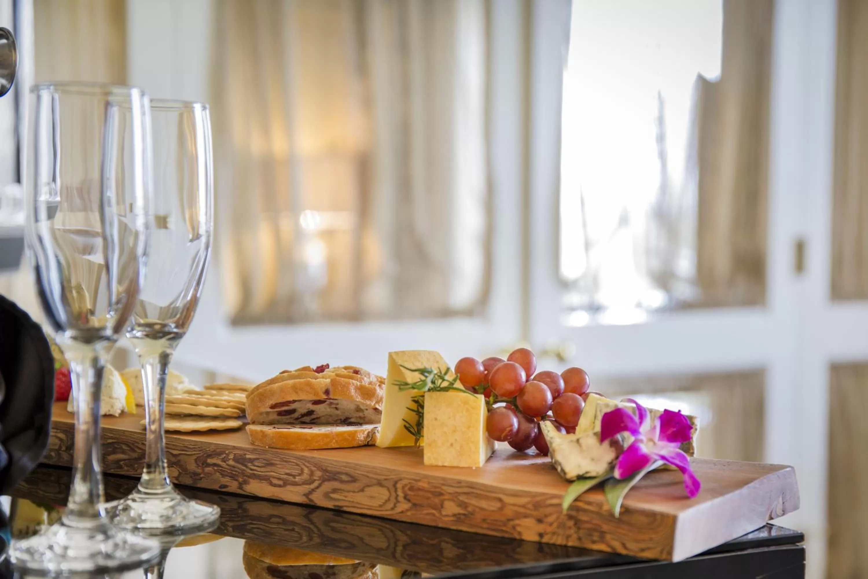 Food and drinks in Omni Houston Hotel