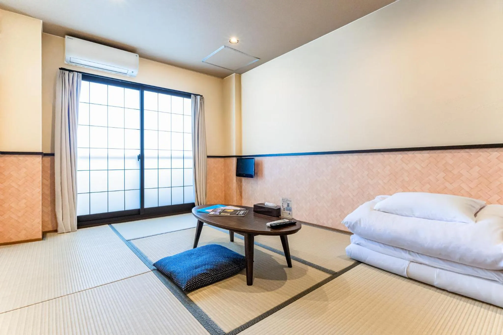 Bed in Tabist Sparkling Dolphins Inn Kyoto