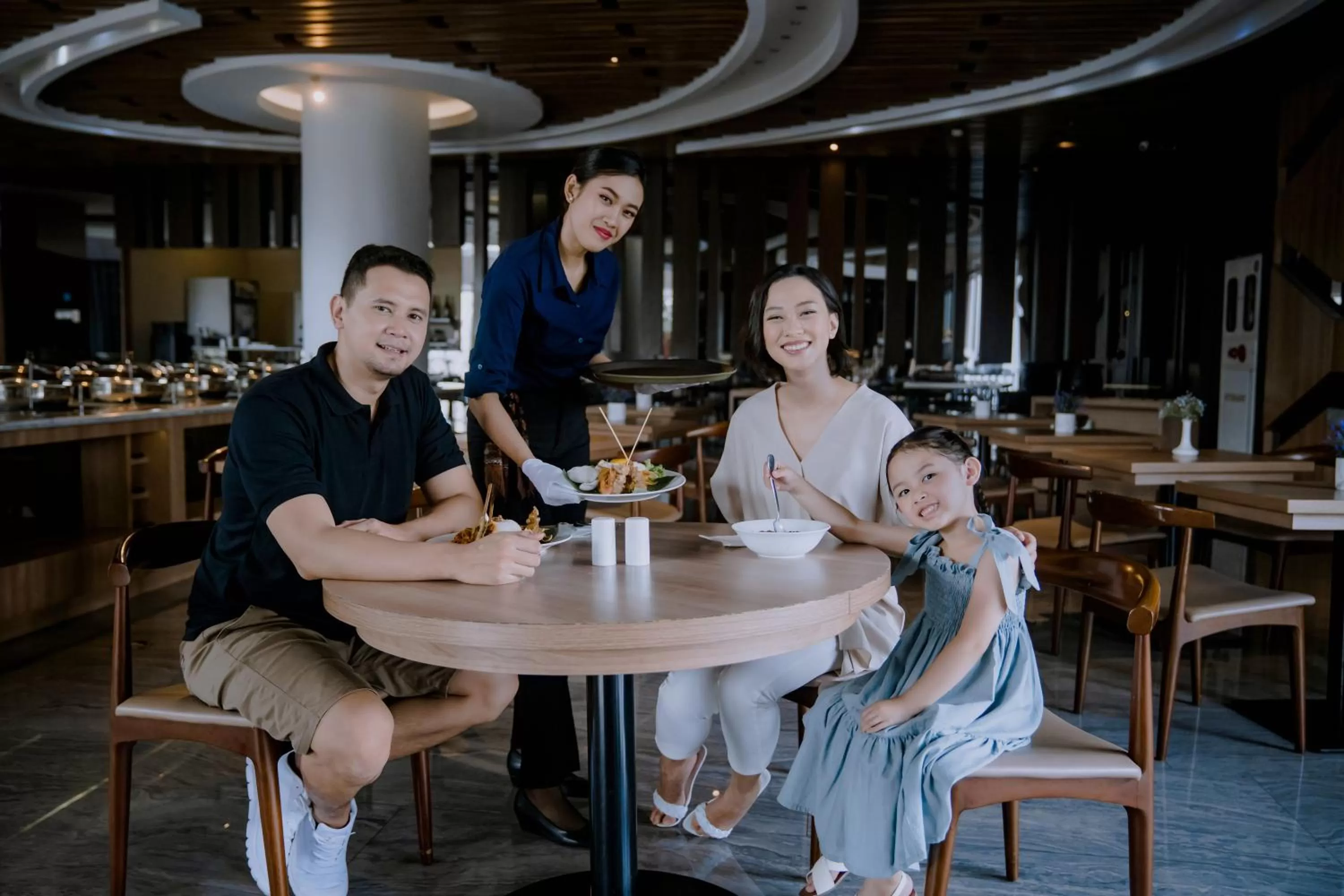 Restaurant/places to eat in Antero Hotel Jababeka Cikarang