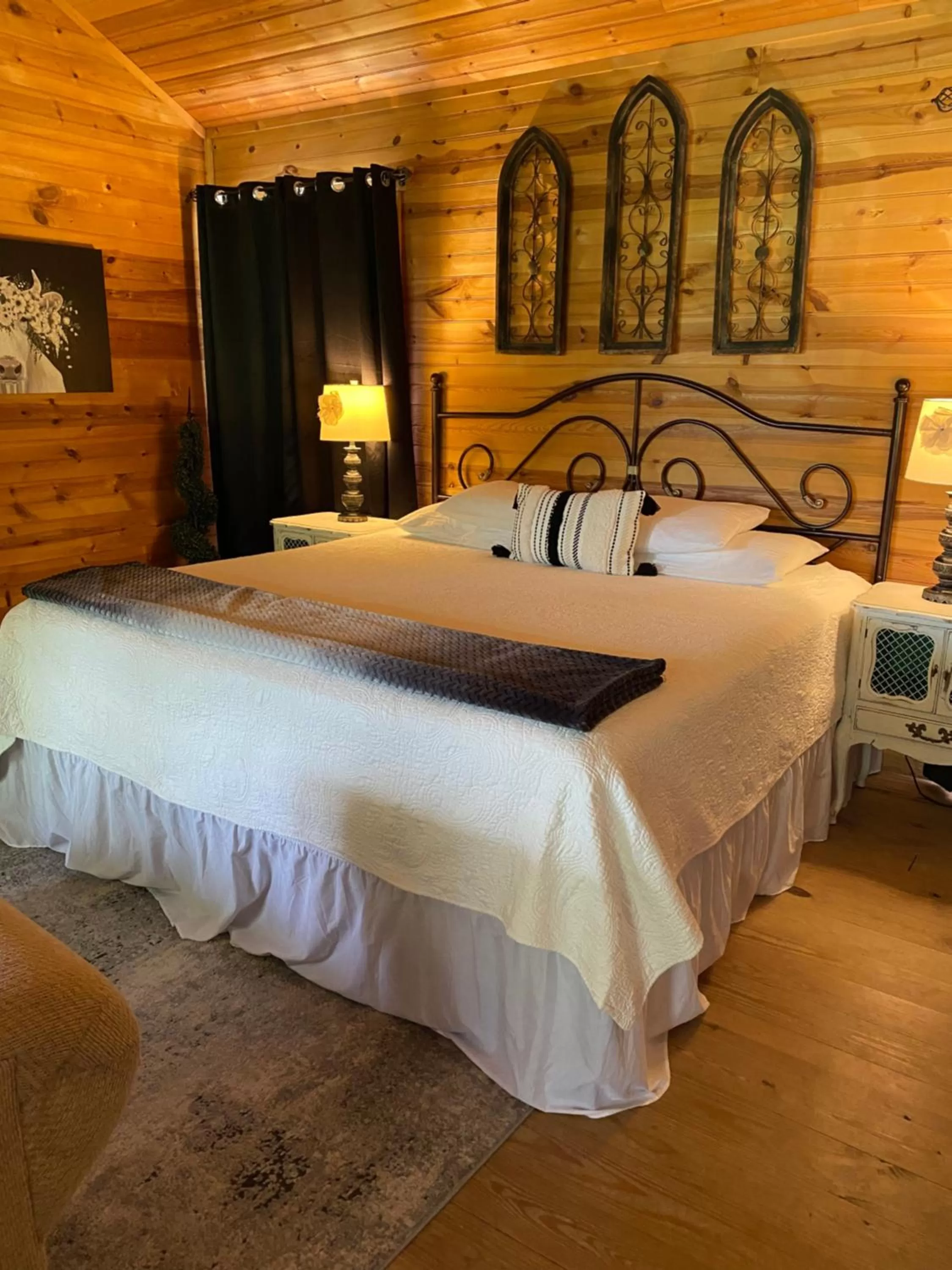 Bed in City on a Hill at Spring Creek