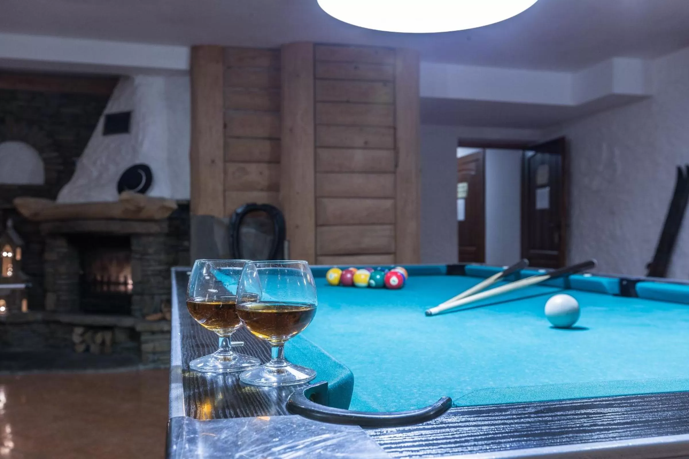 Billiard in Willa Baciarka-basen, sauny i jacuzzi