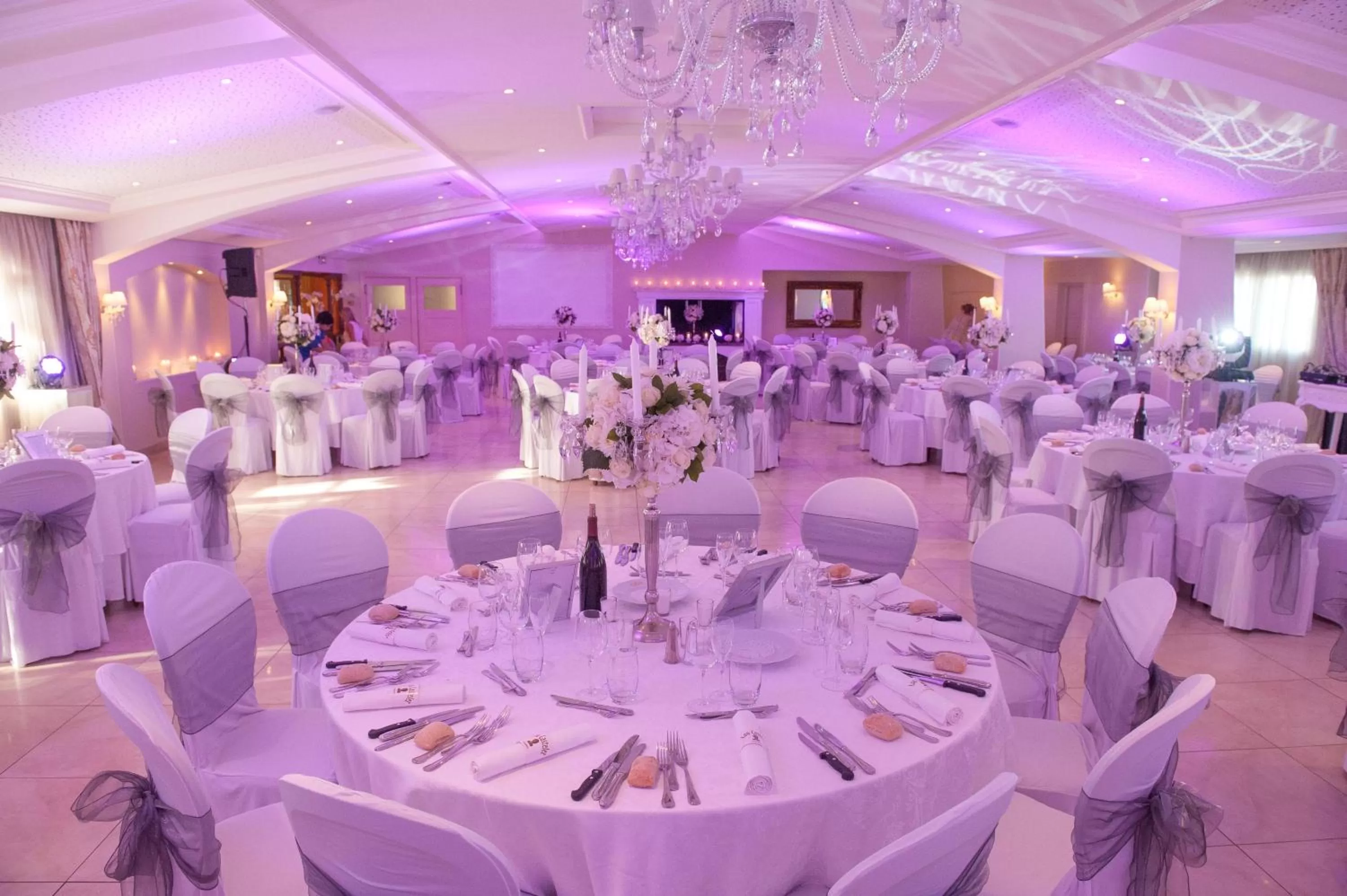 Property building in Hotel Lou Castelet