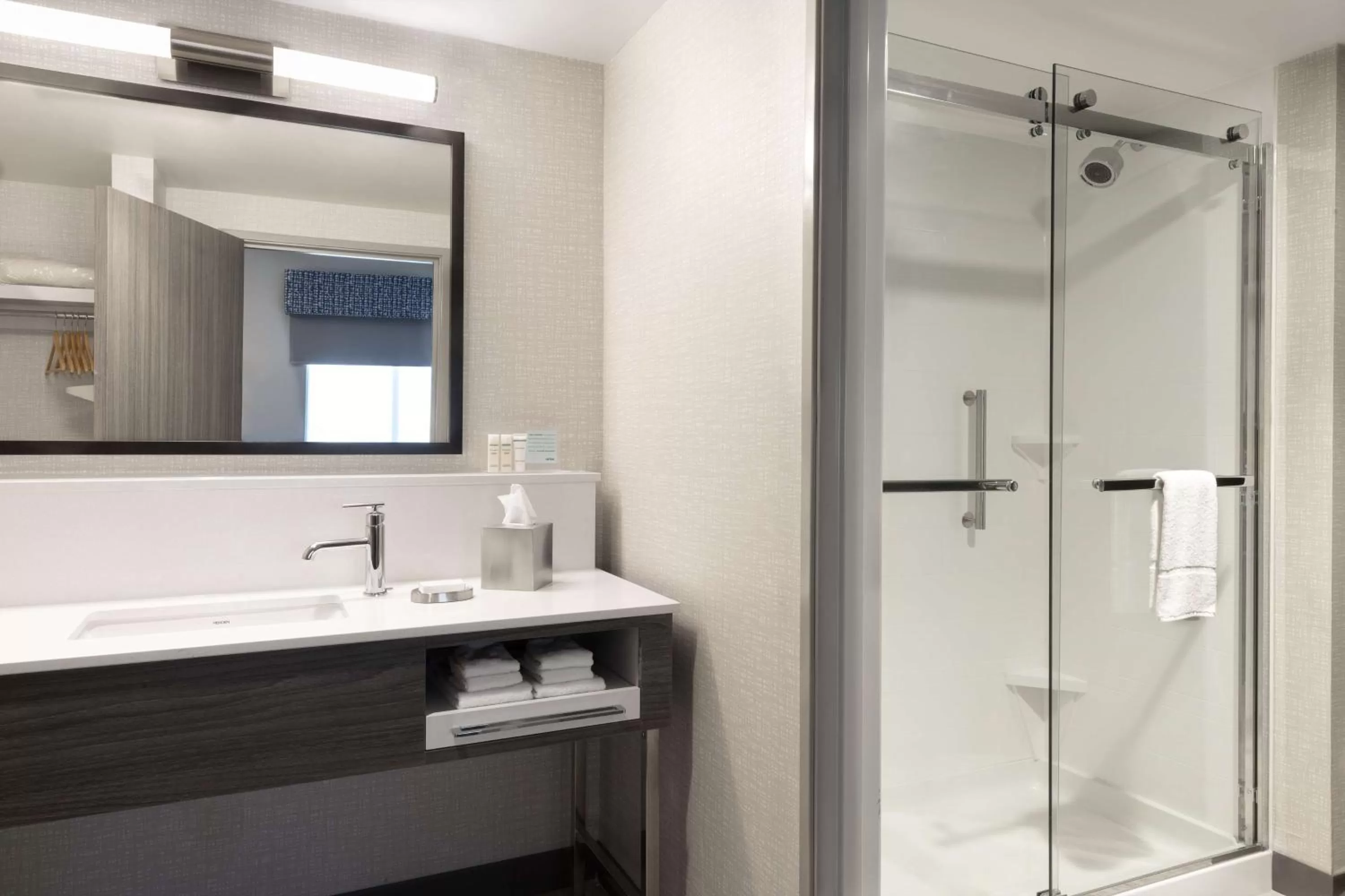 Photo of the whole room in Hampton Inn & Suites St Charles Old Town Area, Mo