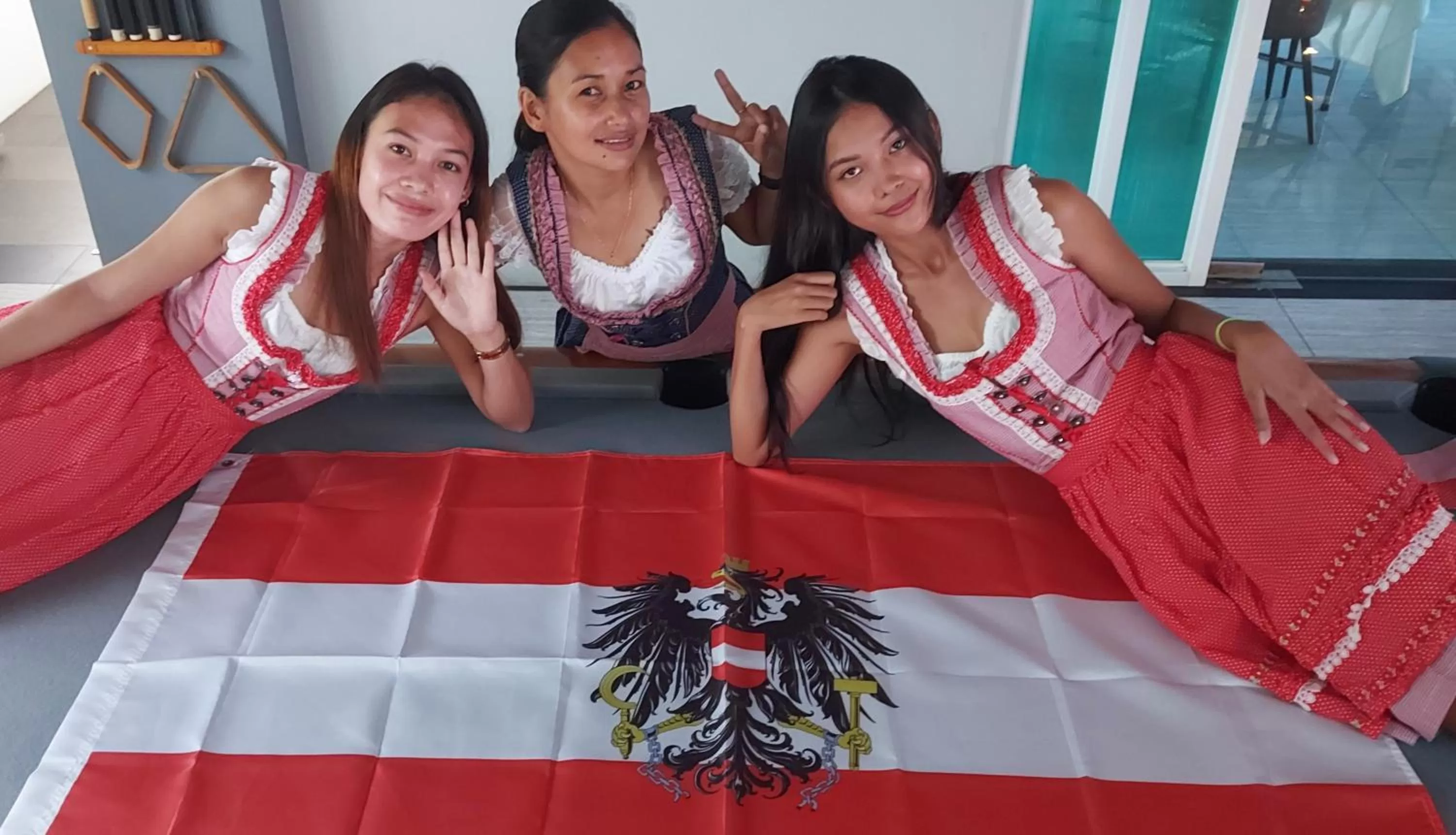 Staff in Panglao Sea Resort - Tangnan