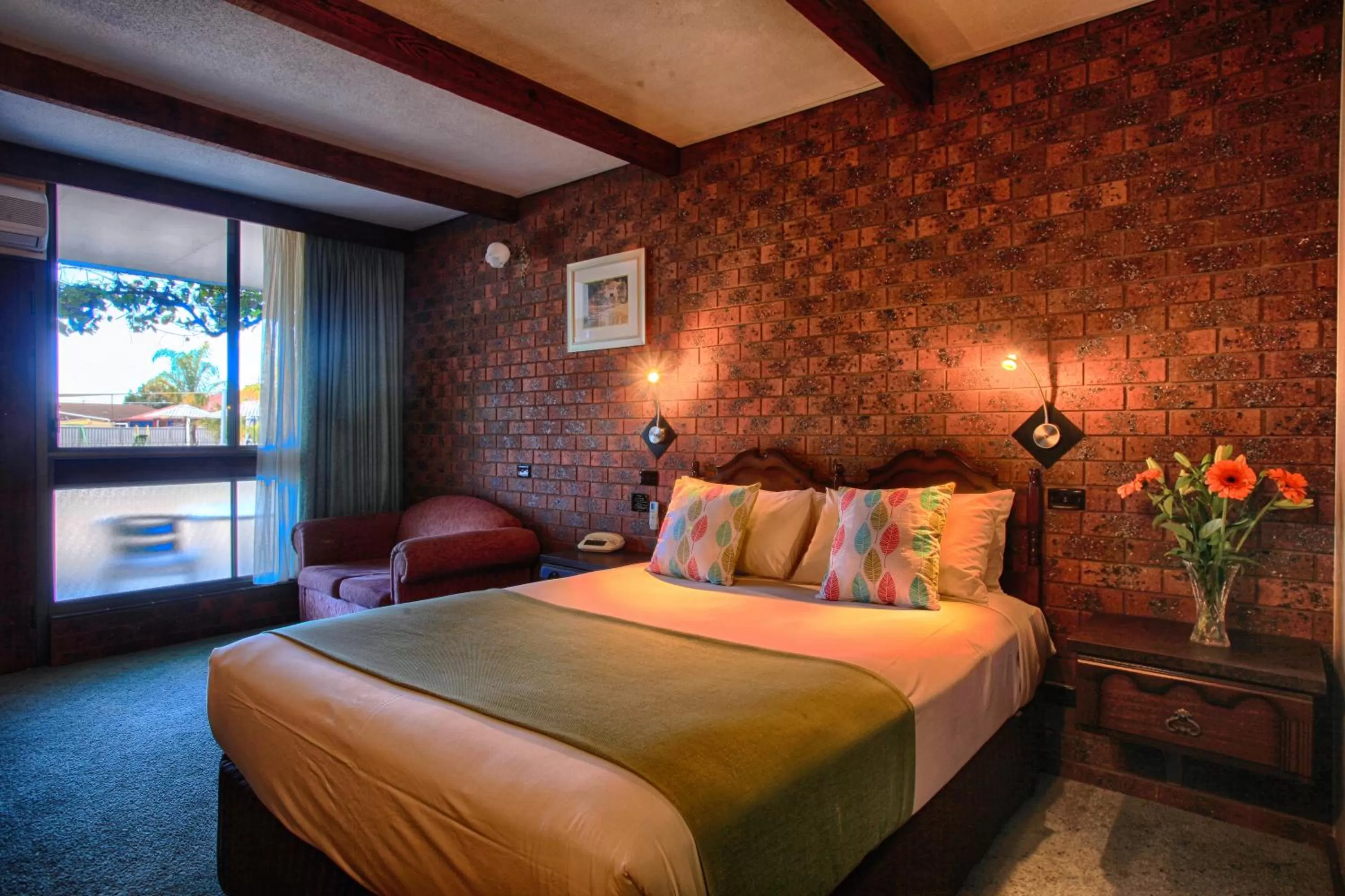 Bed in Belltower Motor Inn