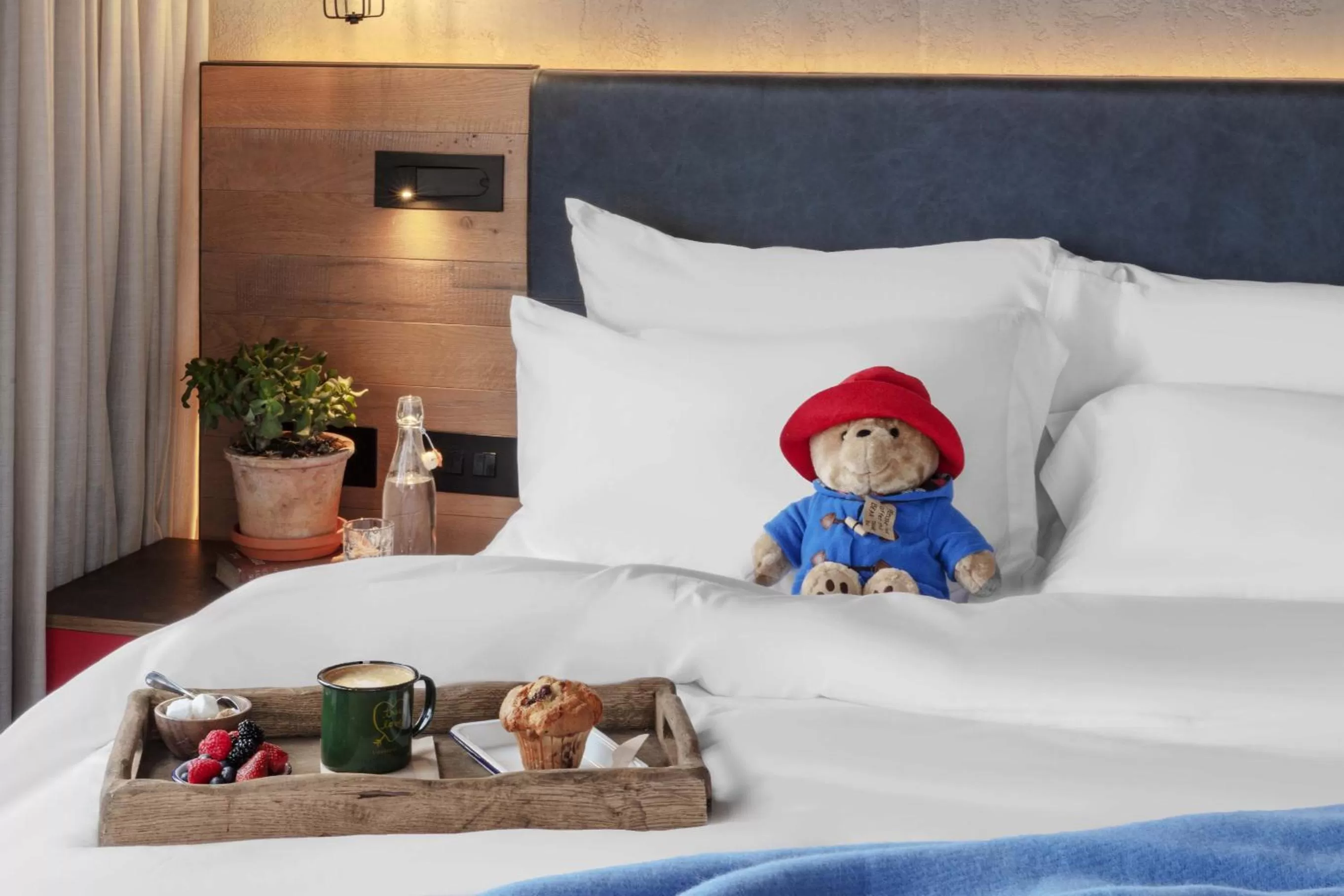 Bed in Treehouse Hotel London