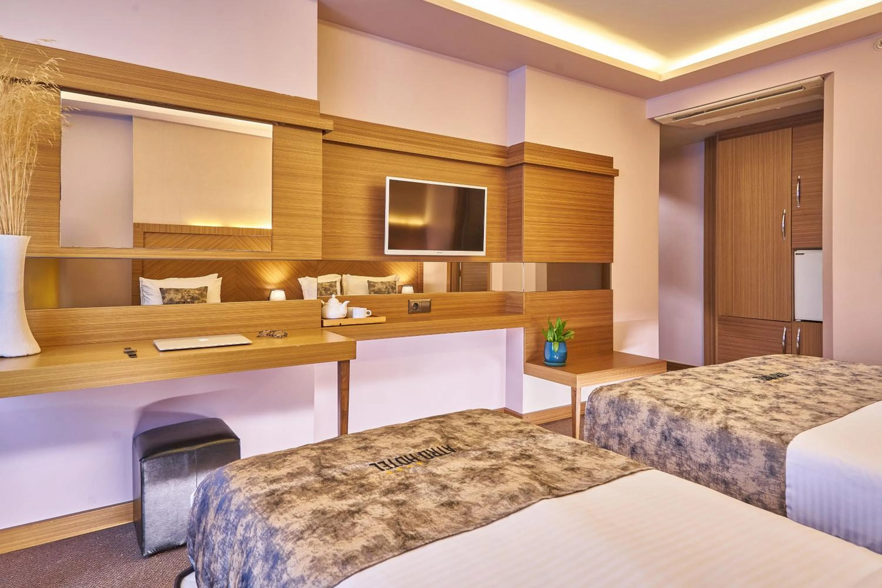 Bedroom, Bed in Atro Hotel