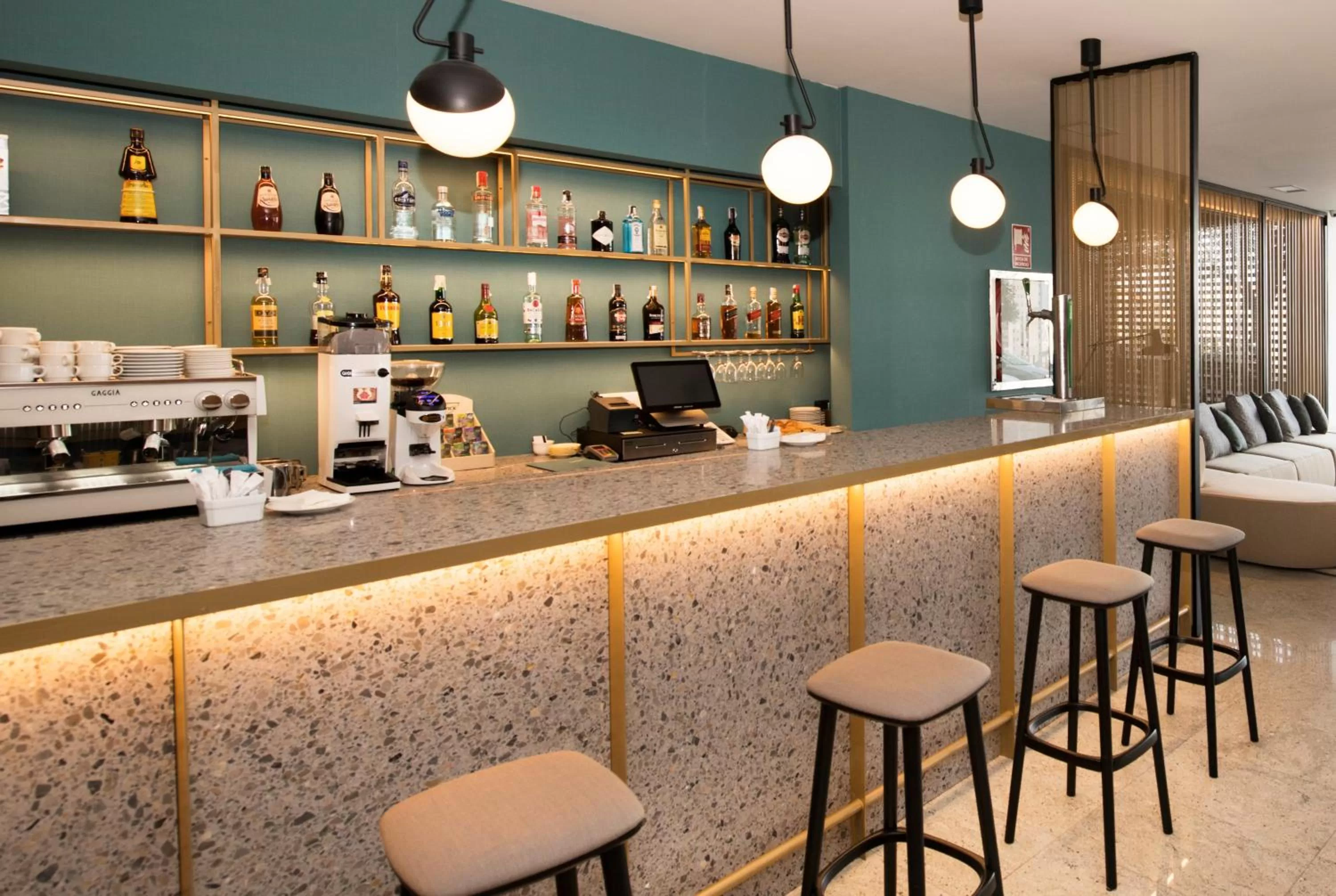 Communal lounge/ TV room in Occidental Vigo