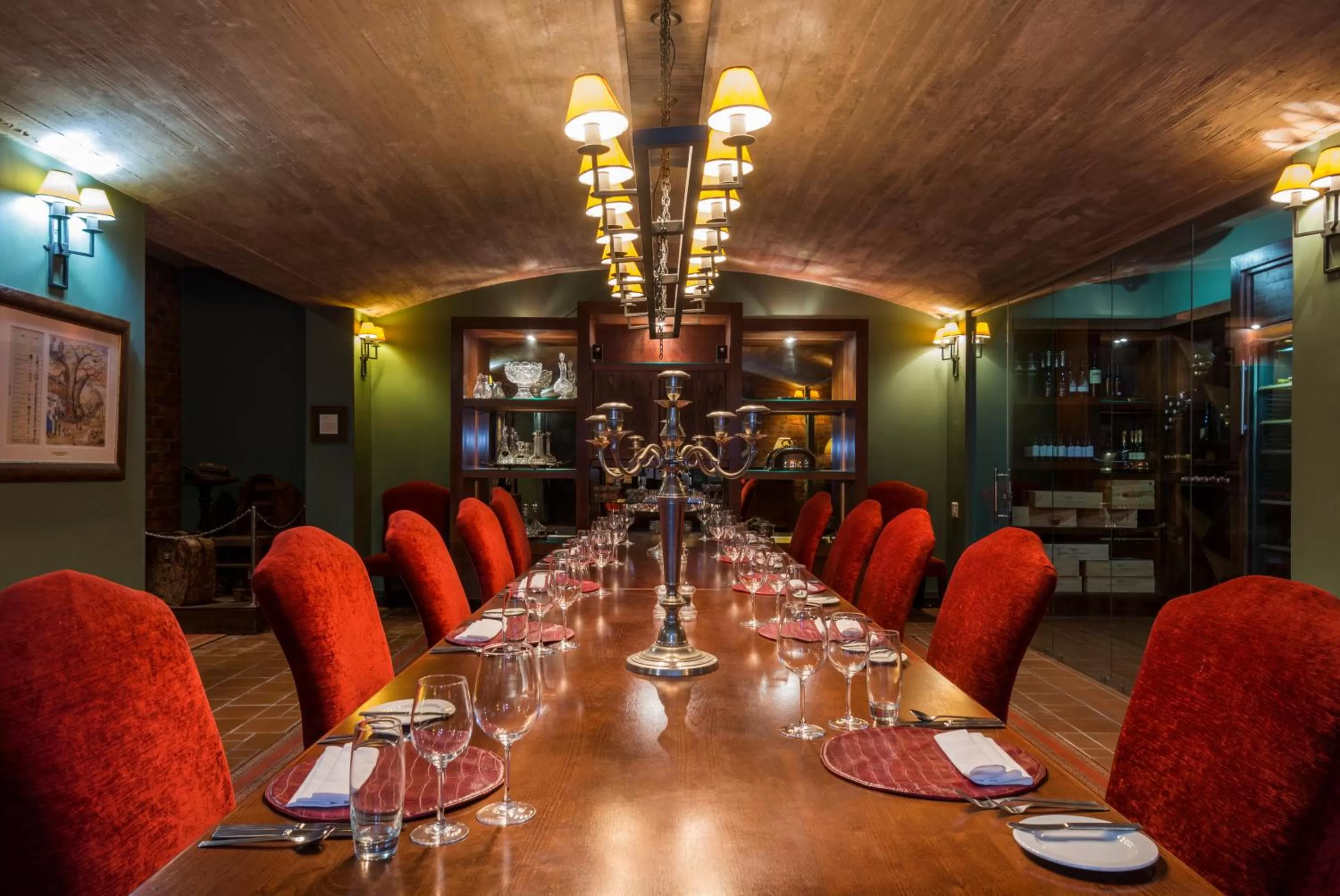 Restaurant/places to eat in No5 Boutique Art Hotel by Mantis