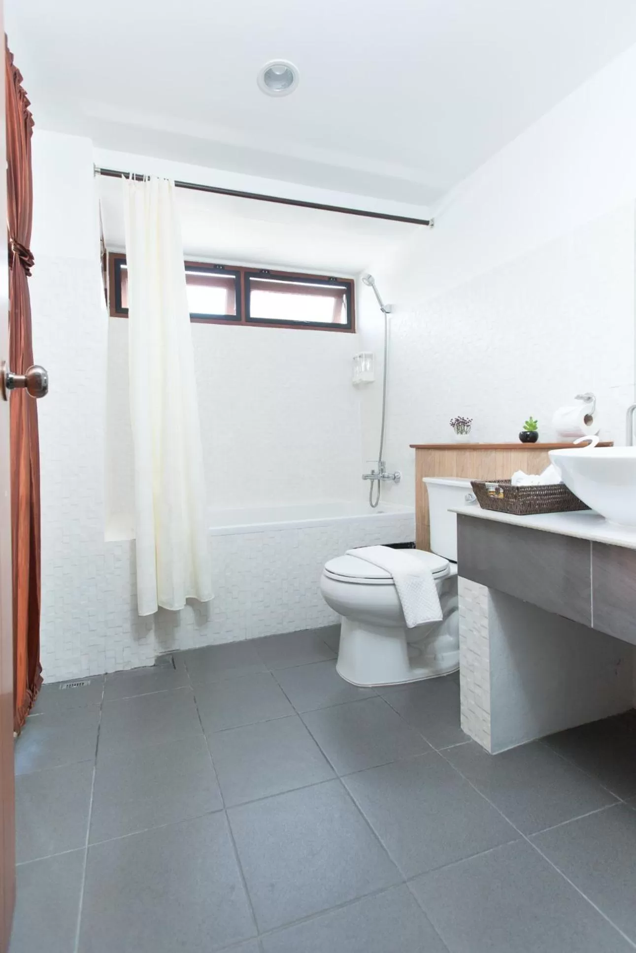 The Old City Wall Inn