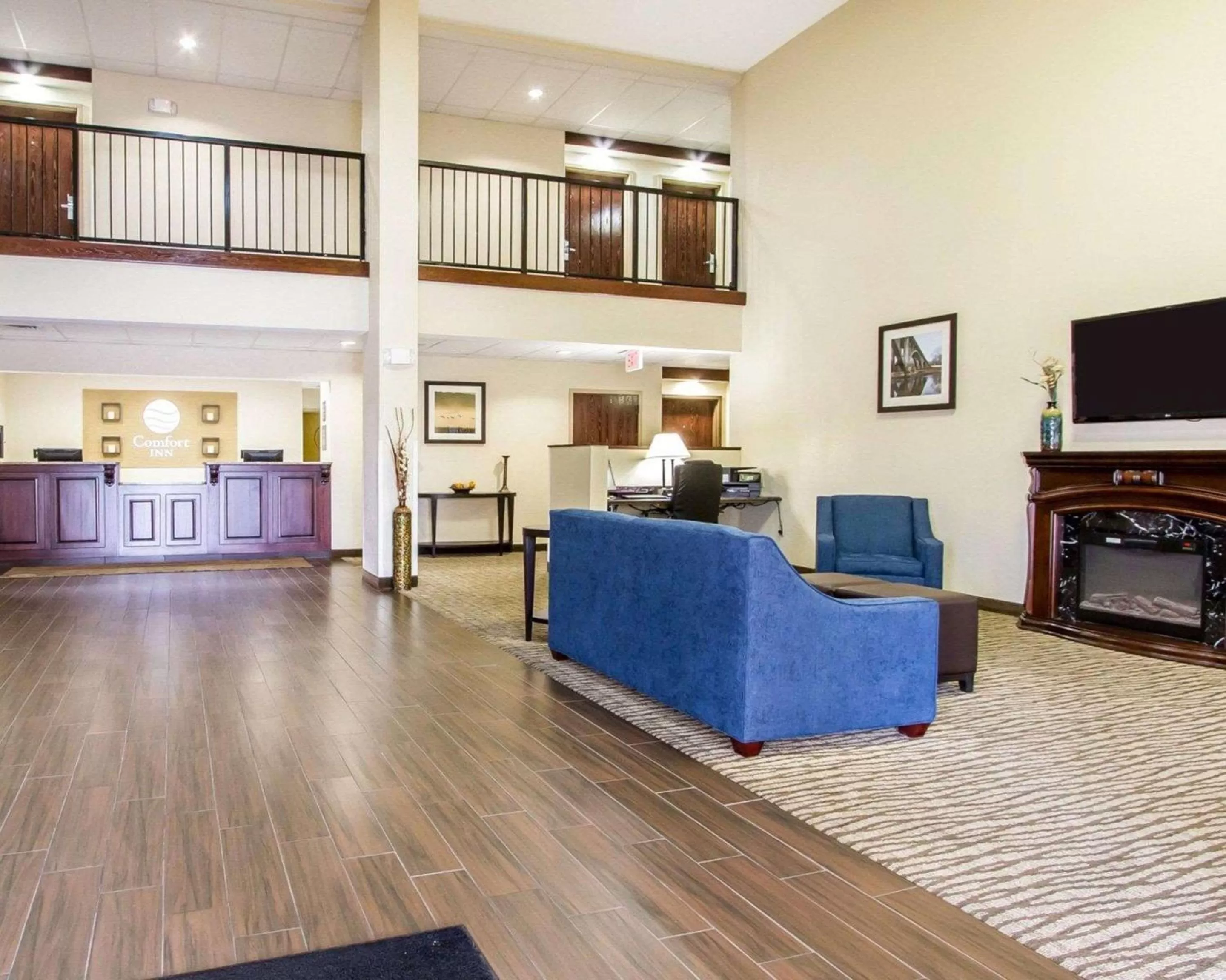 Lobby or reception in Comfort Inn Poplar Bluff North