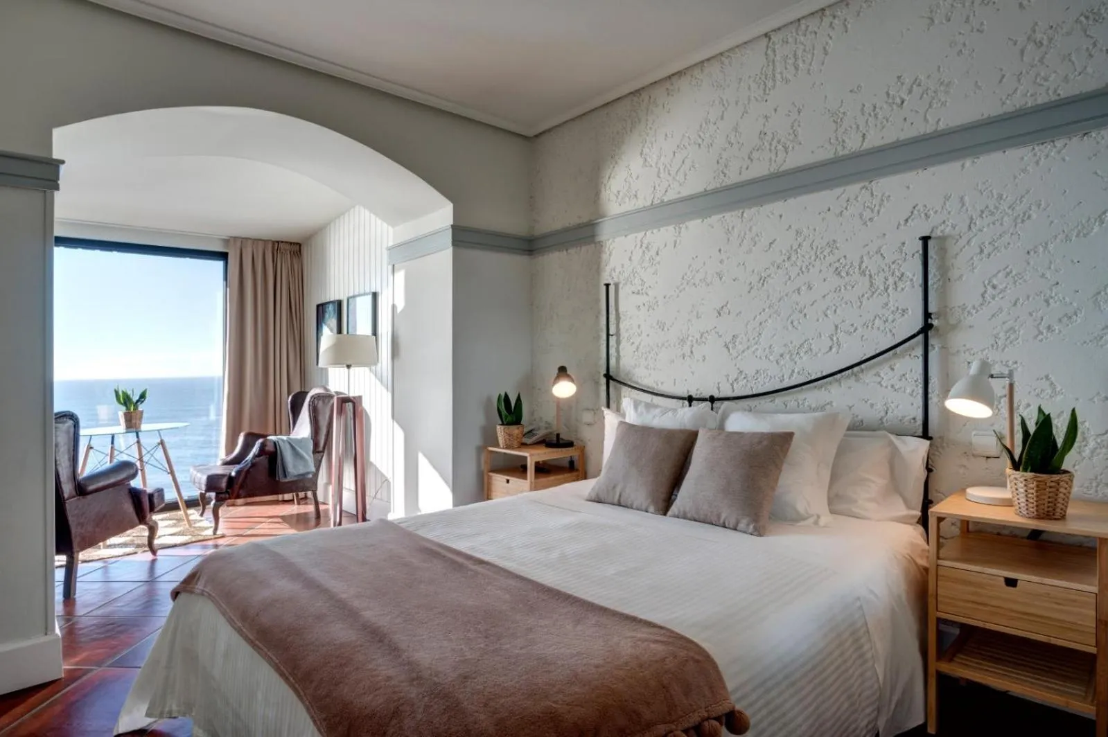 Sea view, Bed in Hotel El Castillo de Los Locos