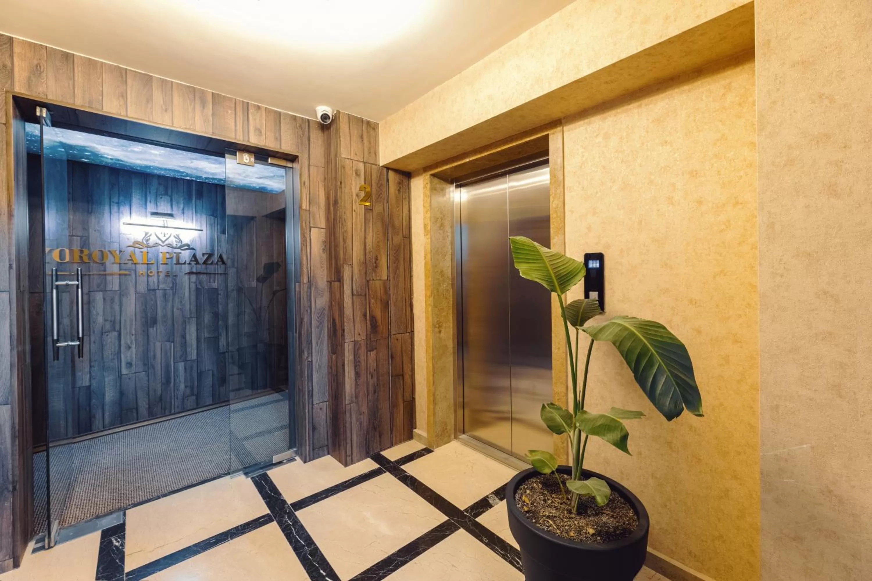 Facade/entrance in Royal Plaza Hotel