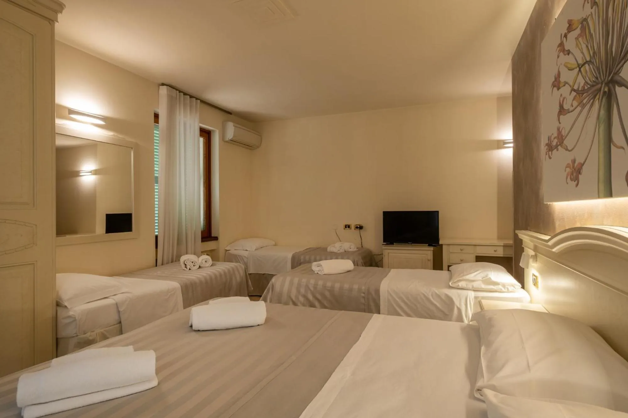 Bed in Hotel San Lorenzo