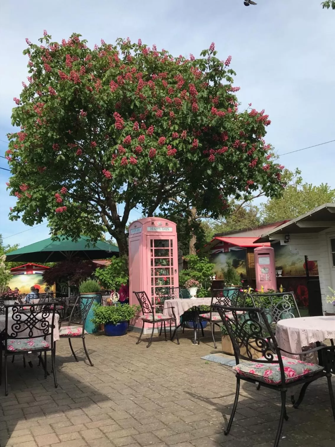 Garden in The Little Britain Inn Themed Hotel One of a Kind In Europe