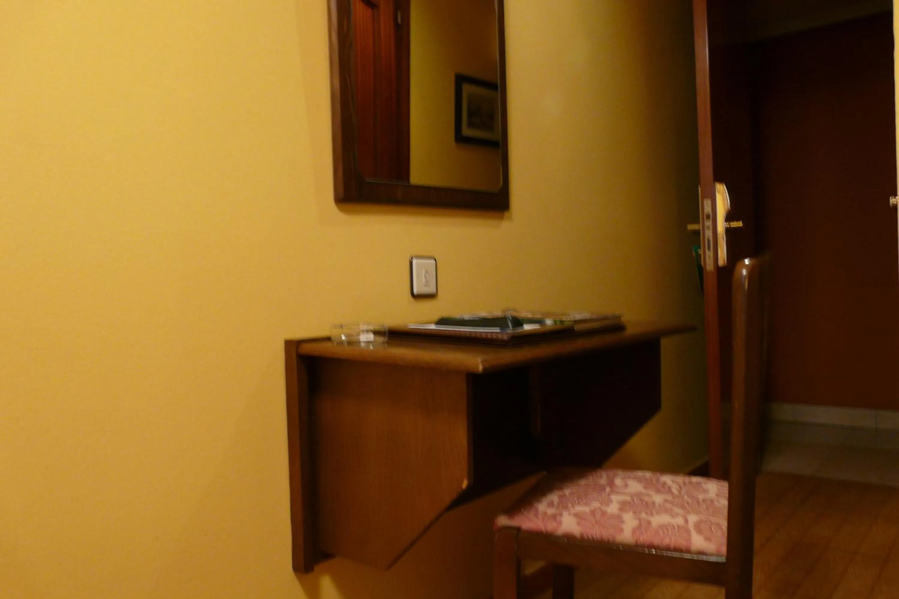 Photo of the whole room in Idh Angel