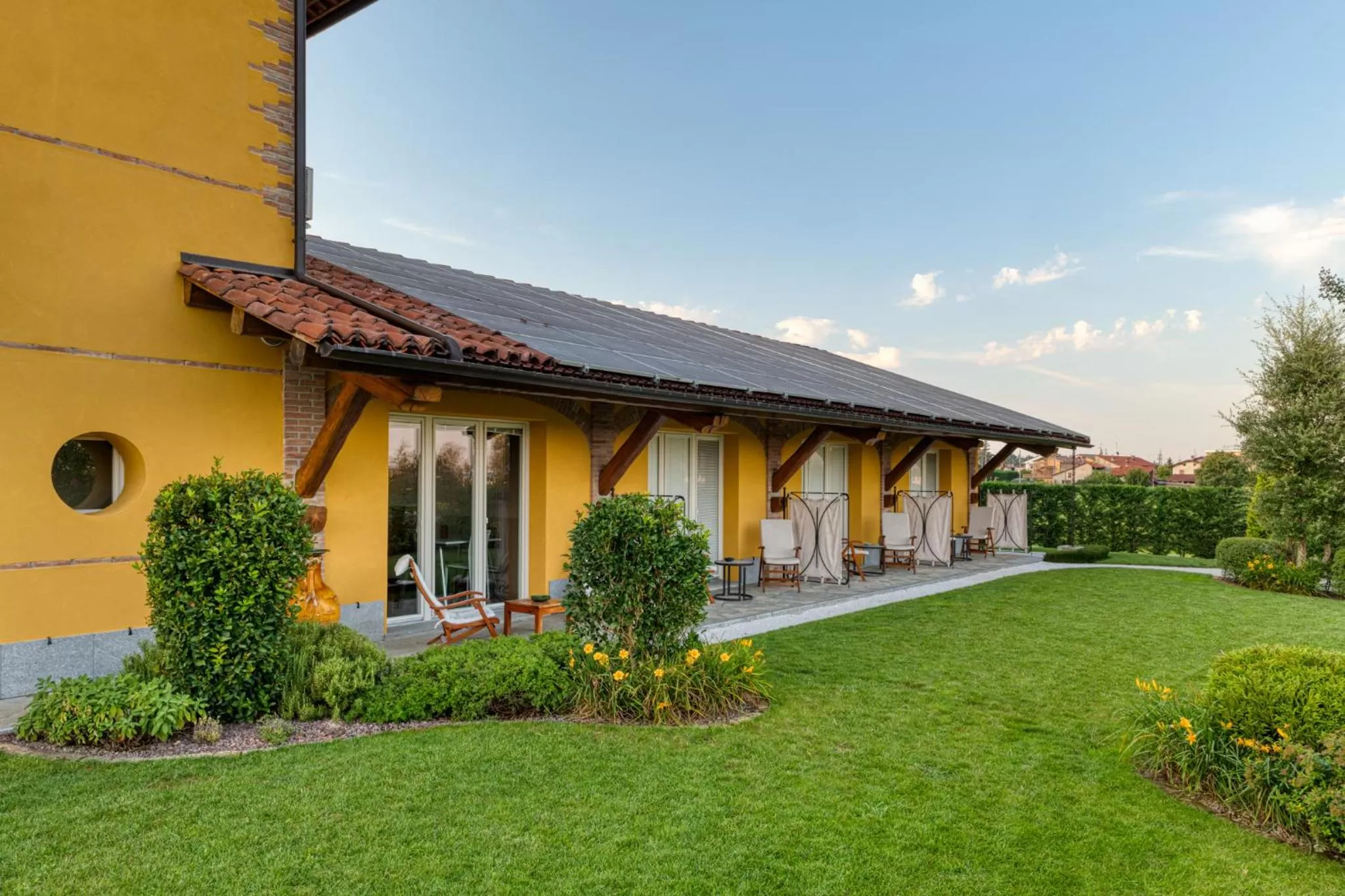 Garden view, Property Building in I Boschetti
