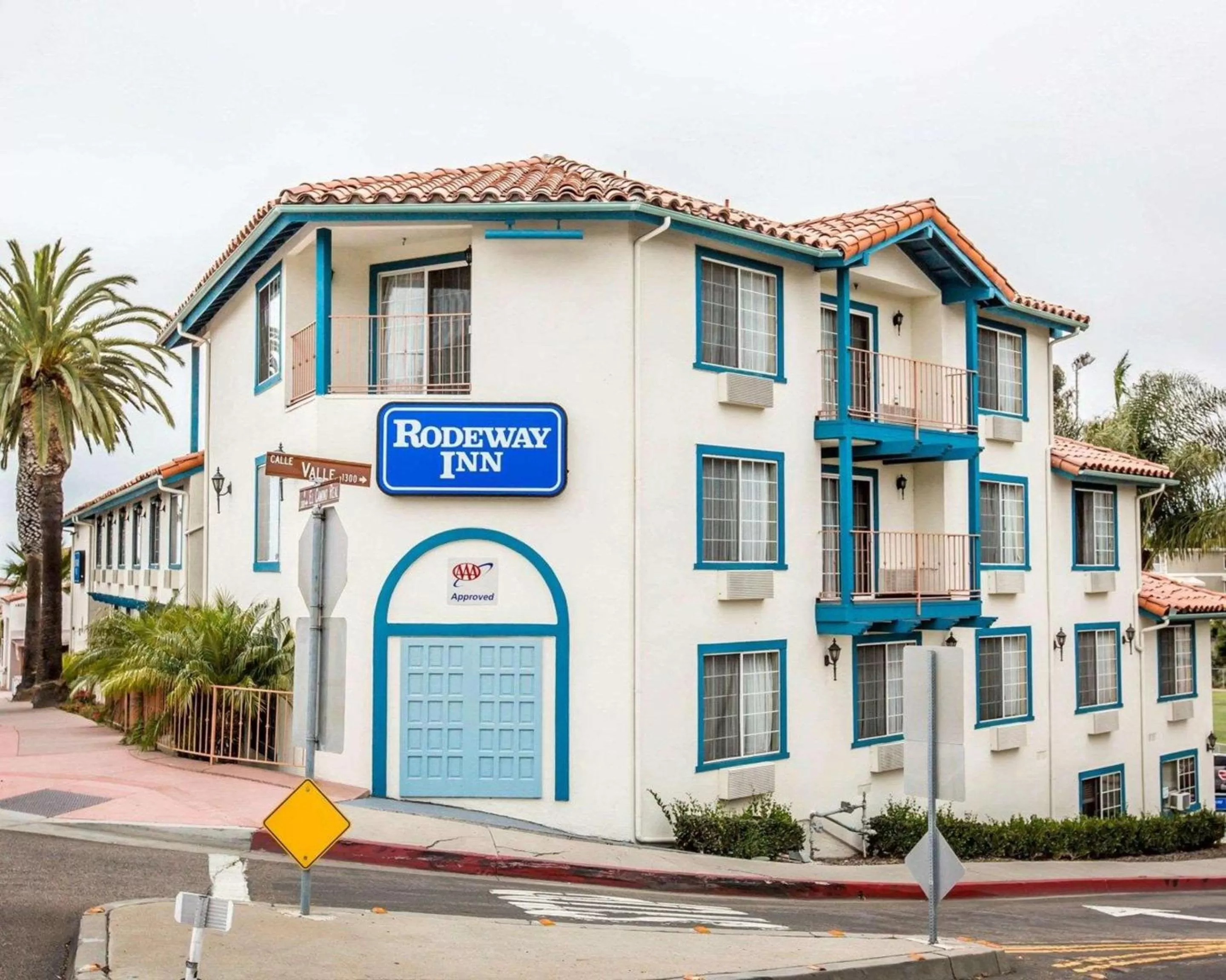 Property building in Rodeway Inn San Clemente Beach