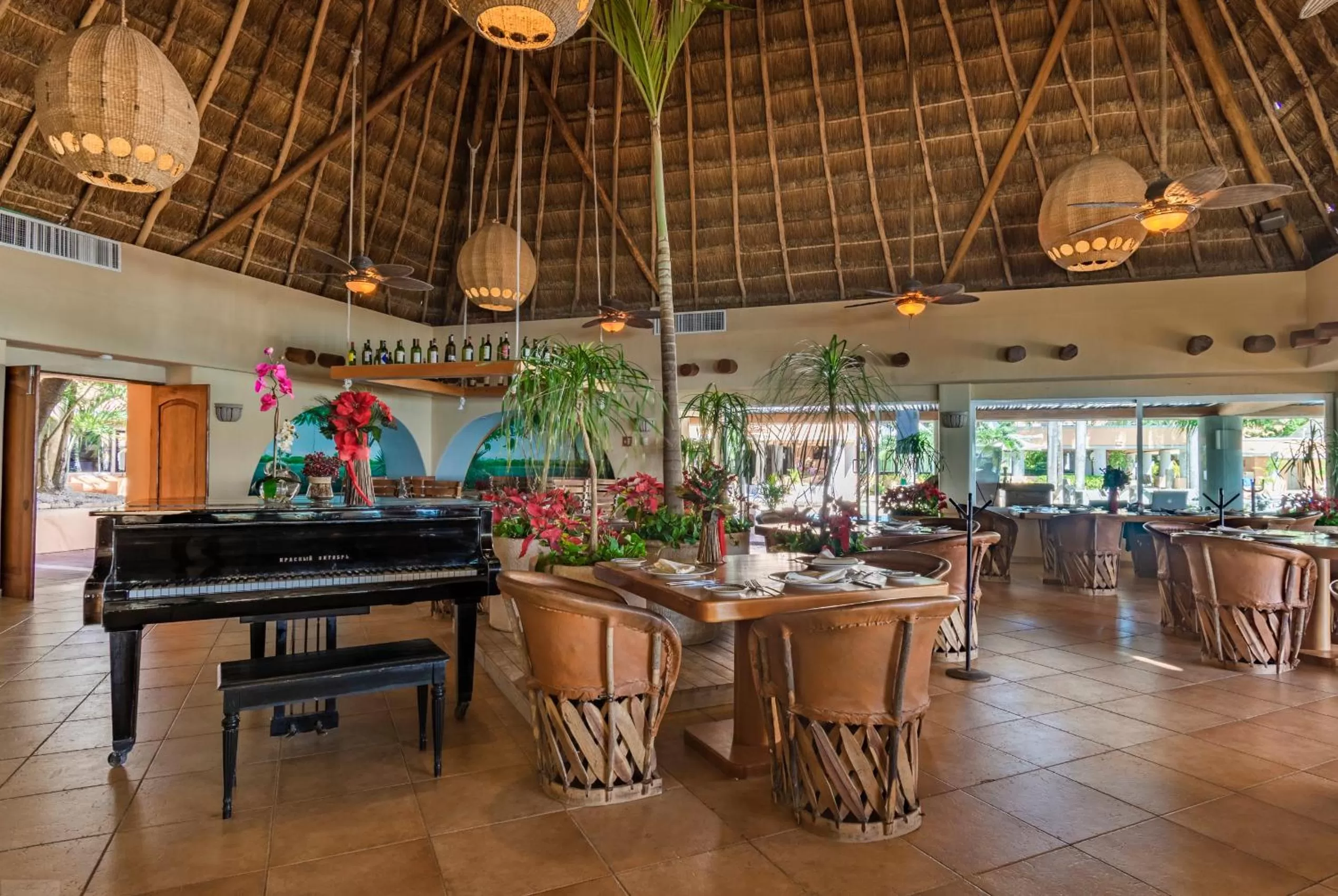 Restaurant/places to eat in Puerto Aventuras Hotel & Beach Club