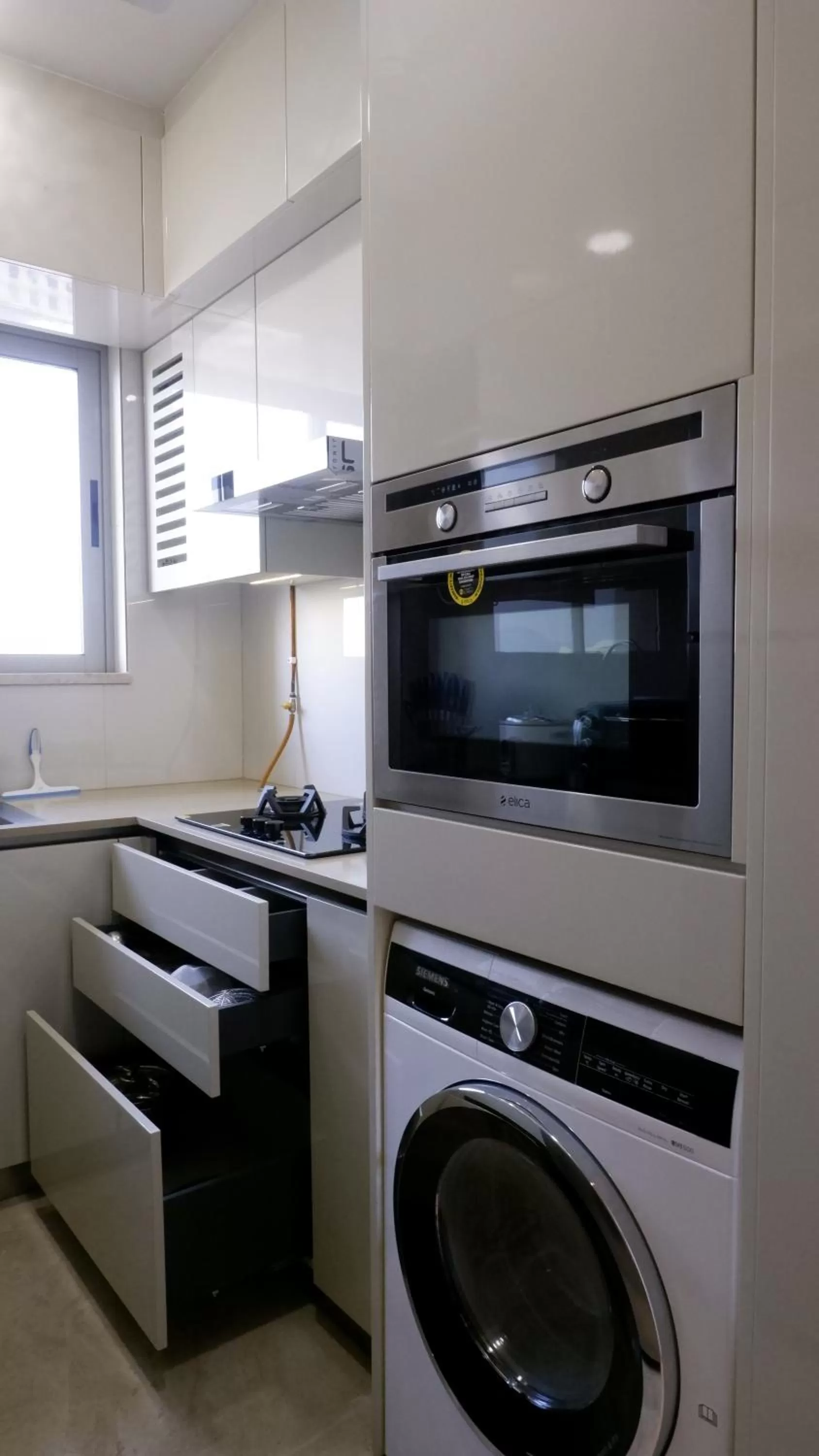 Kitchen or kitchenette in RELOhomes Serviced Apartment