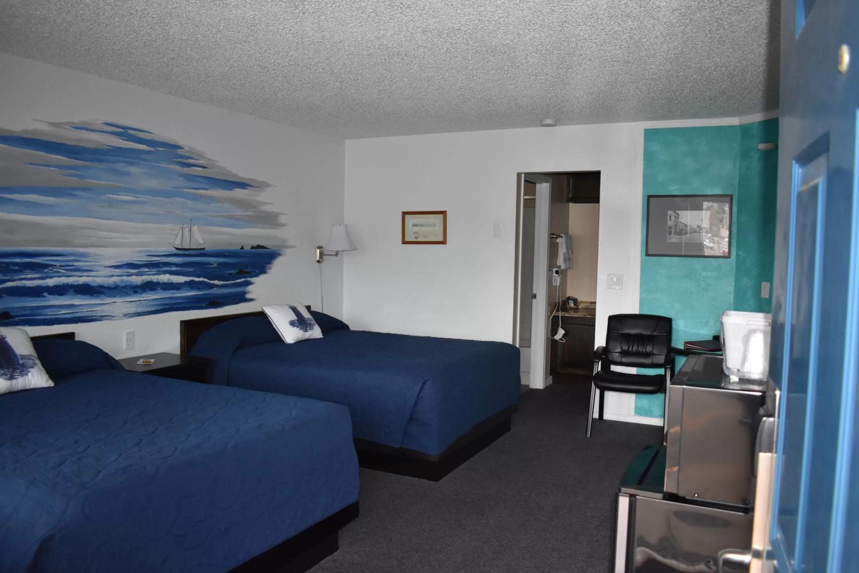 Seating Area in Lighthouse Cove Inn